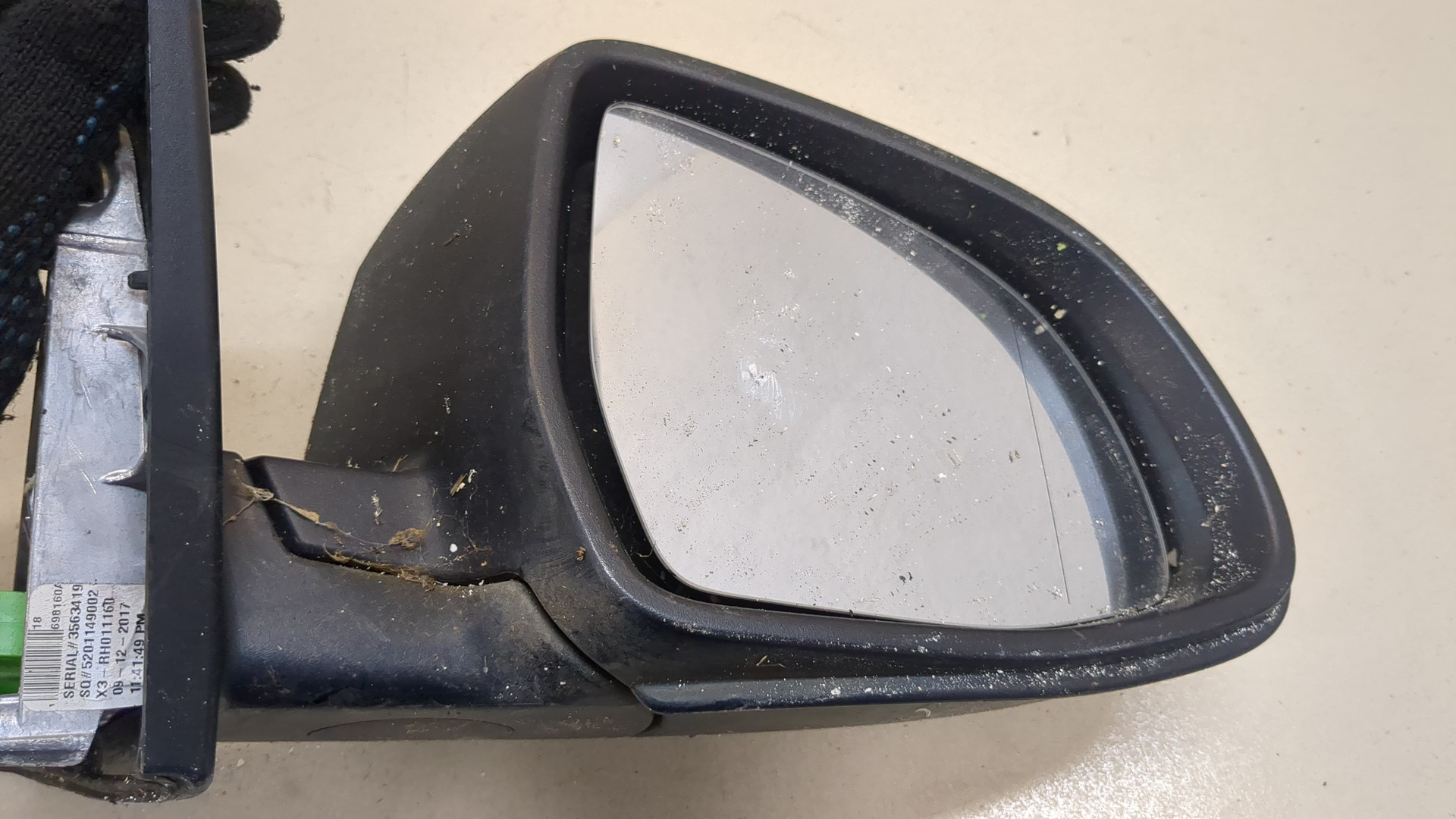 Зеркало правое электрическое