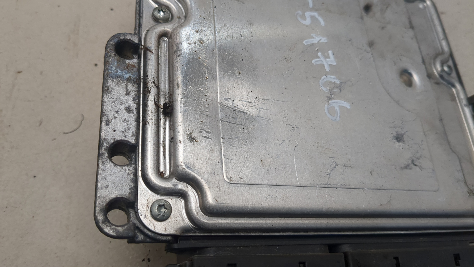 Блок управления двигателем