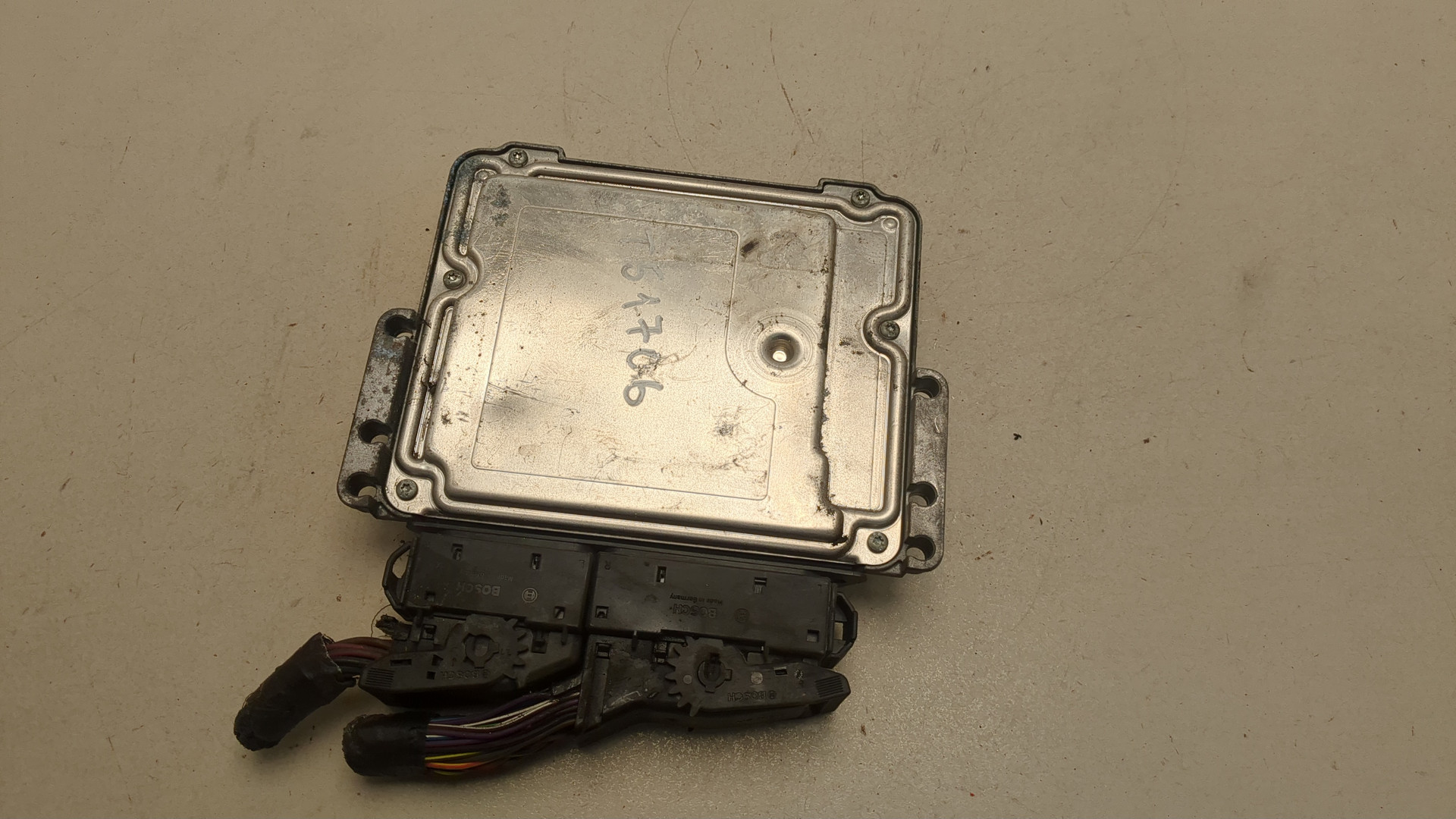 Блок управления двигателем