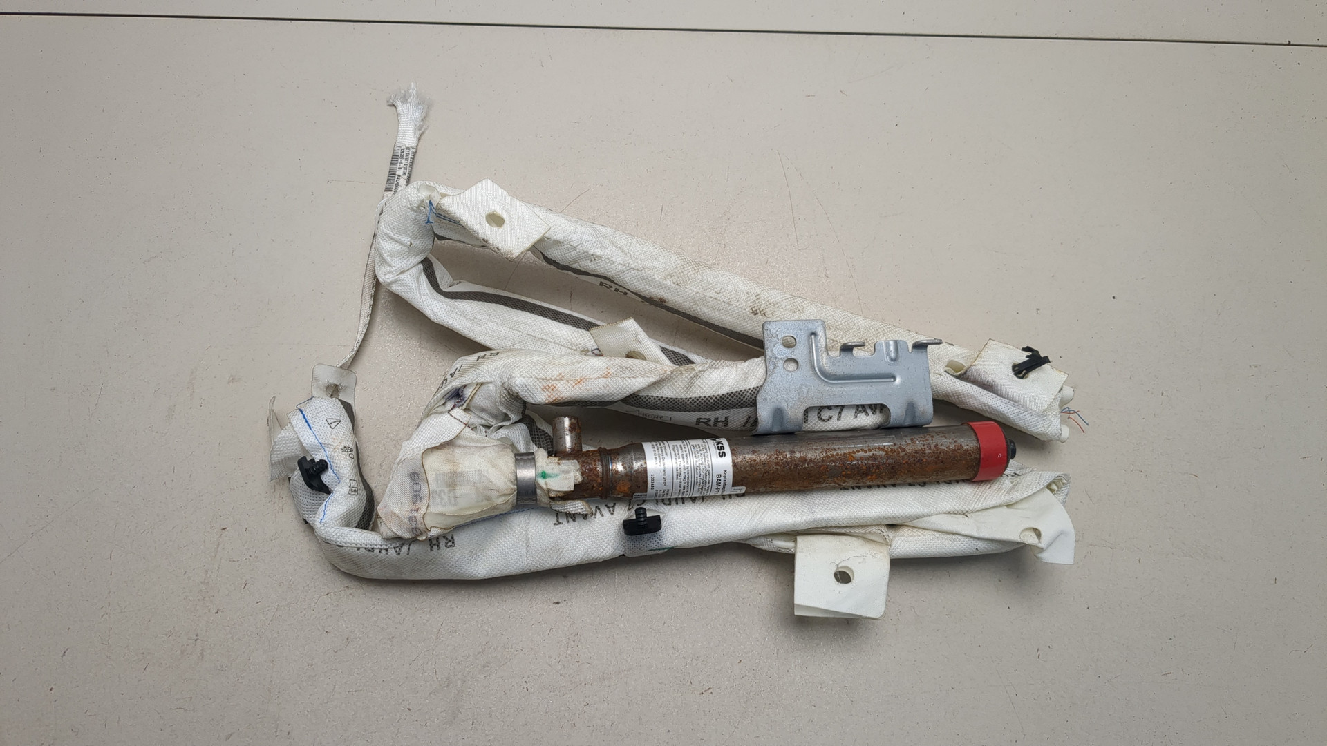 Подушка безопасности боковая (шторка)