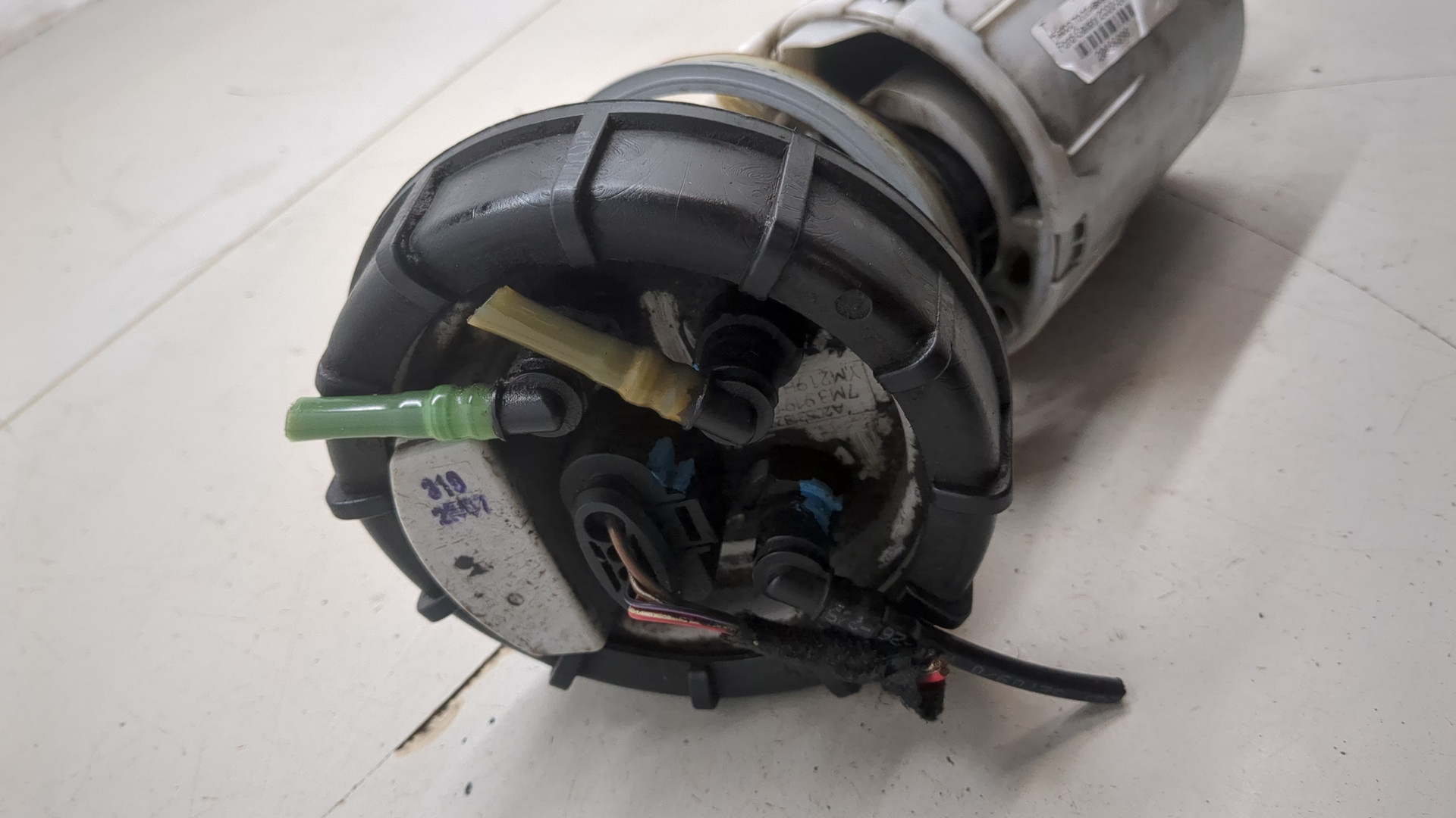 Насос топливный электрический