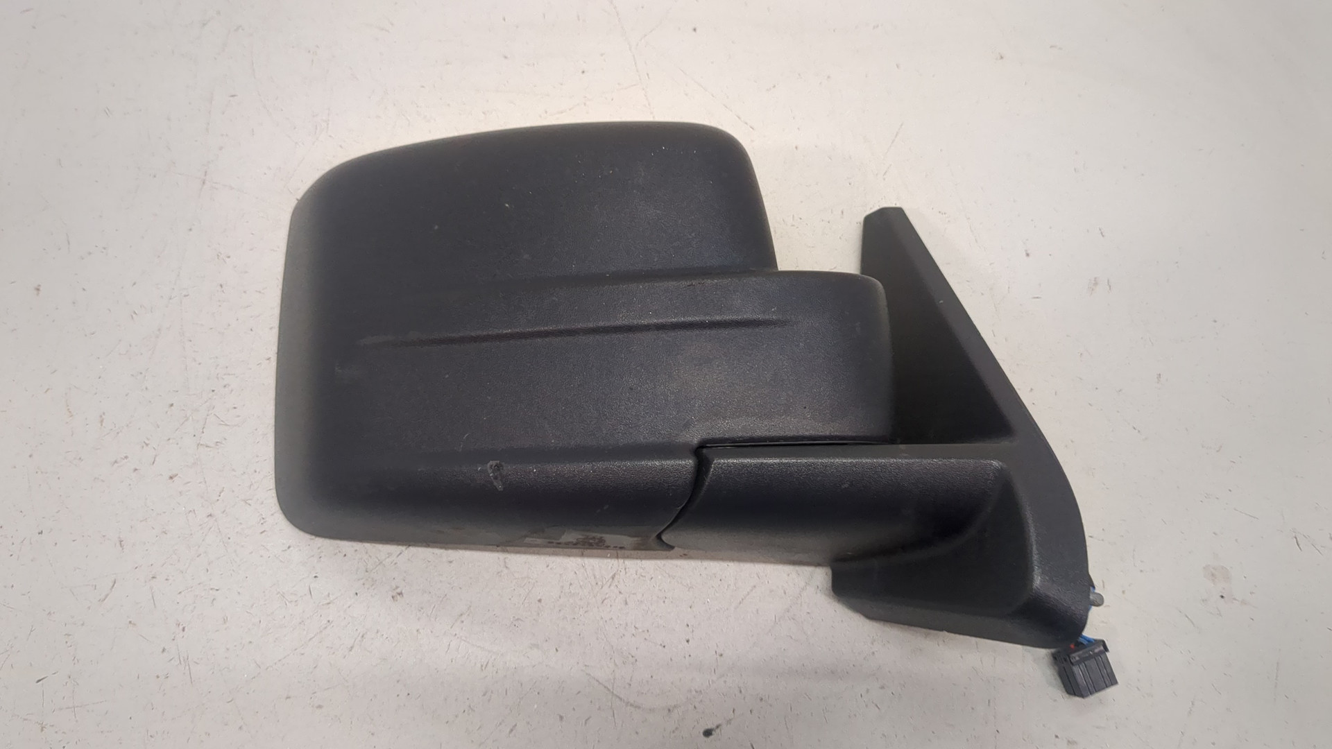 Зеркало правое электрическое