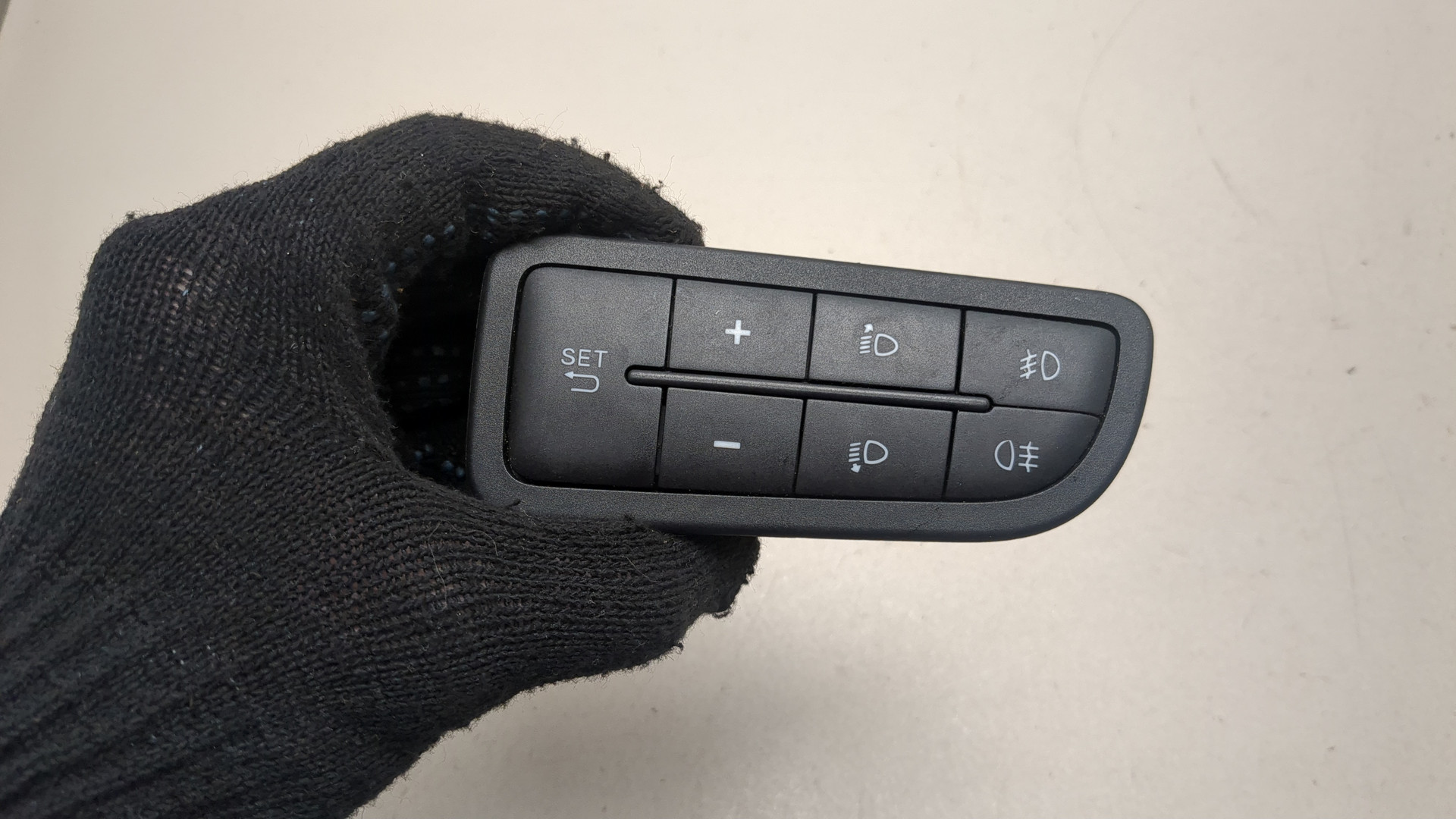 Кнопка света противотуманных фар