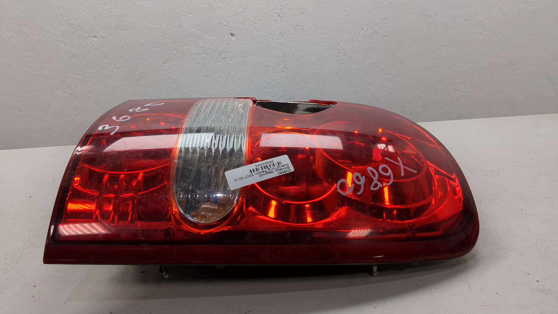 Фонарь задний правый