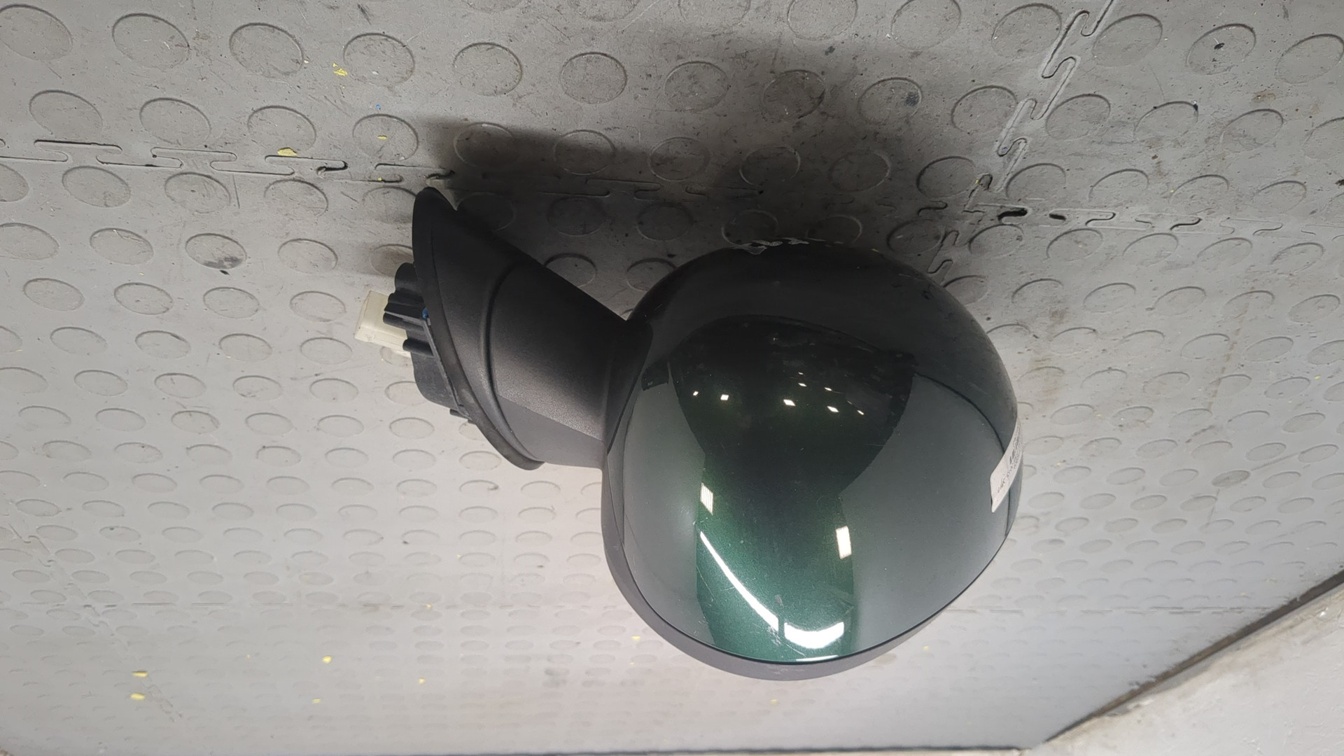 Зеркало правое электрическое