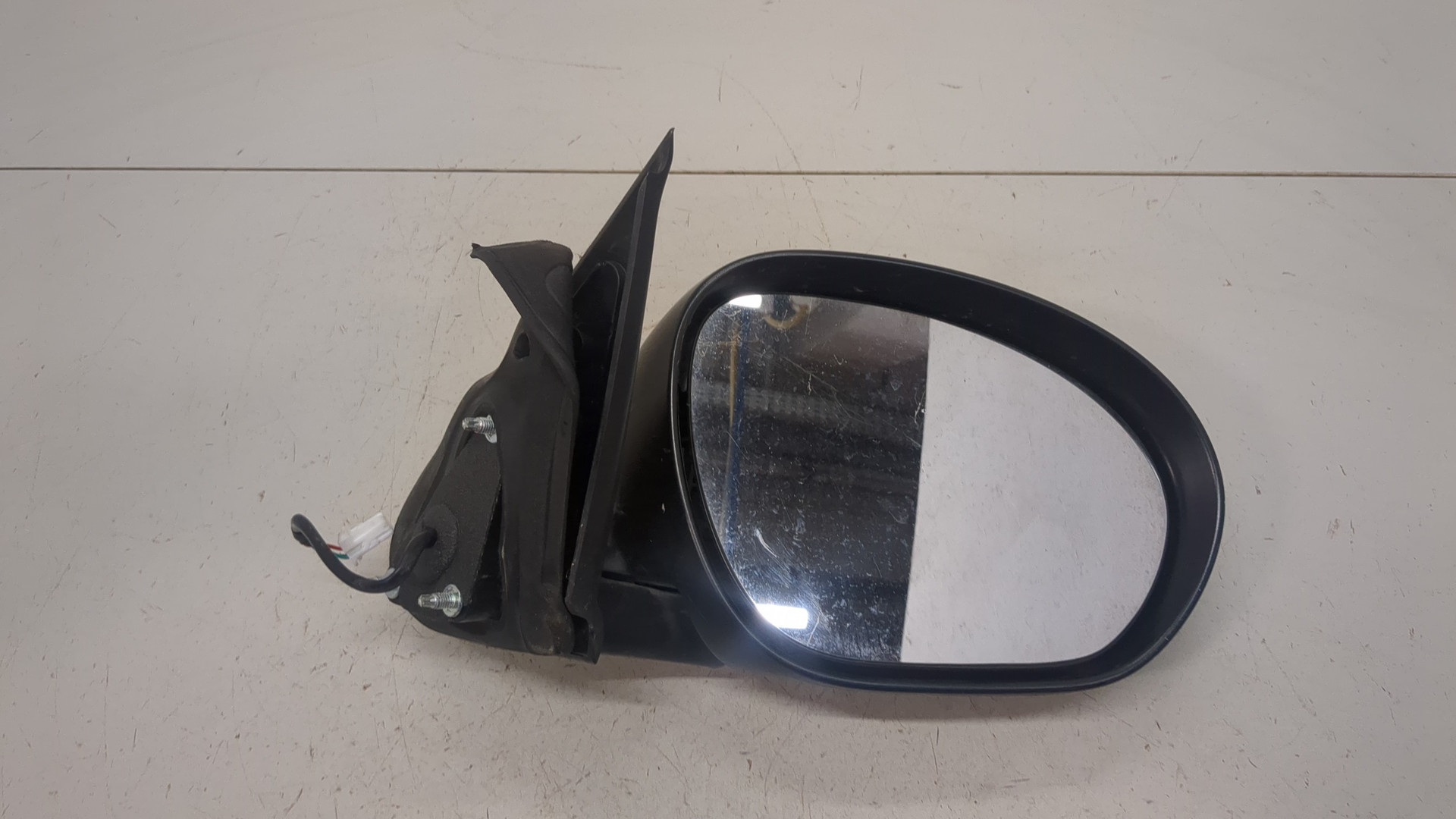 Зеркало правое электрическое