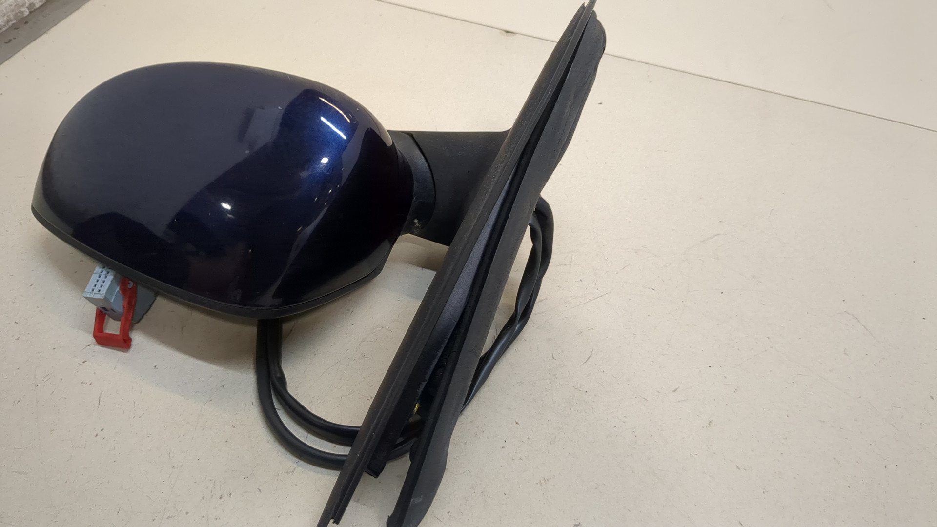 Зеркало левое электрическое