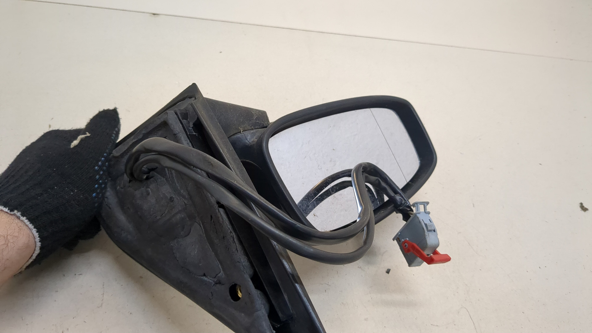 Зеркало левое электрическое