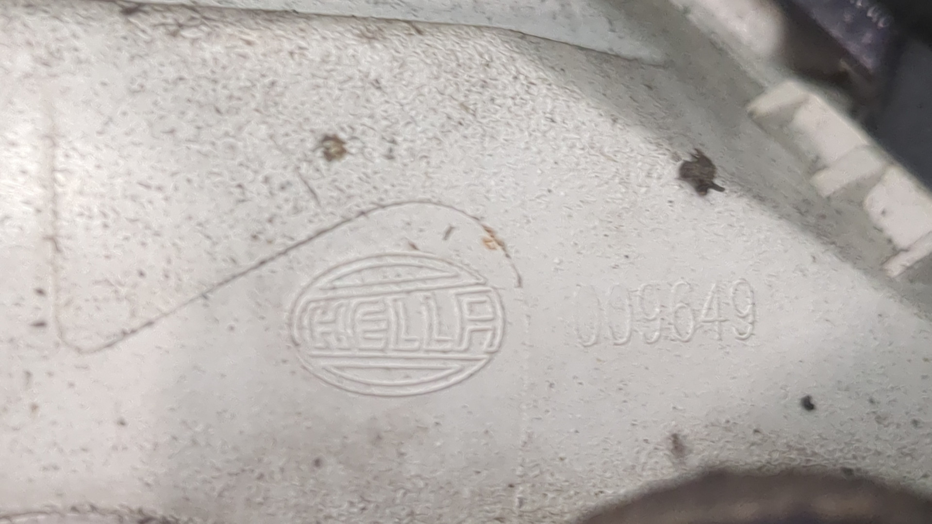 Фонарь задний правый