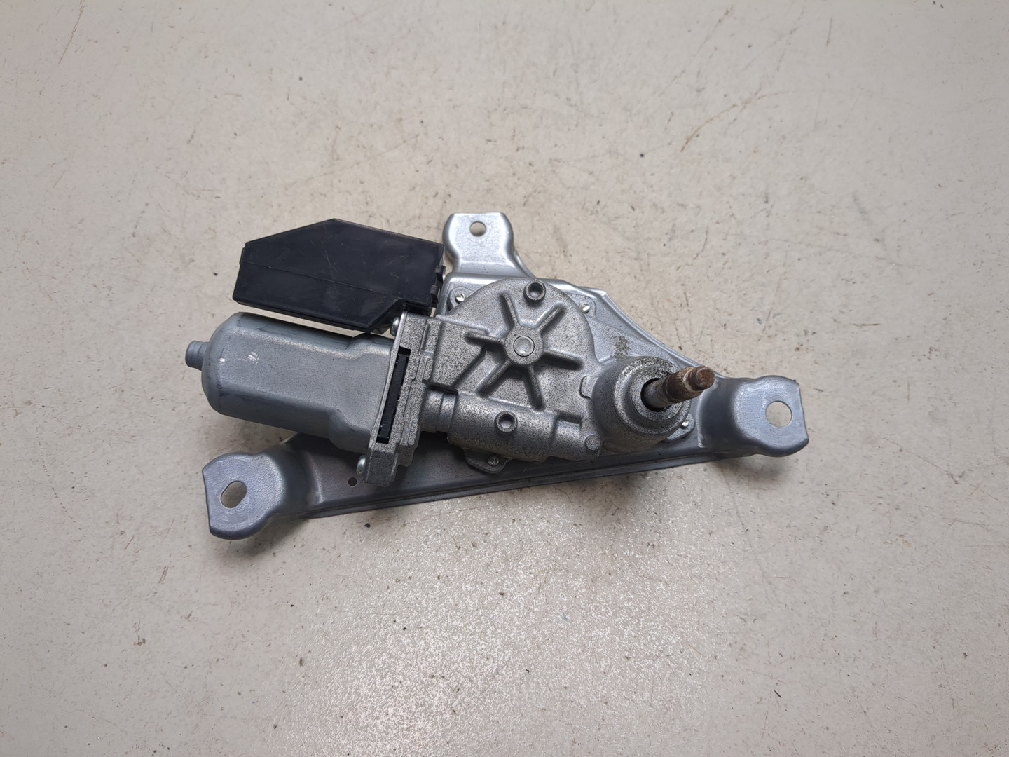 Моторчик стеклоочистителя задний