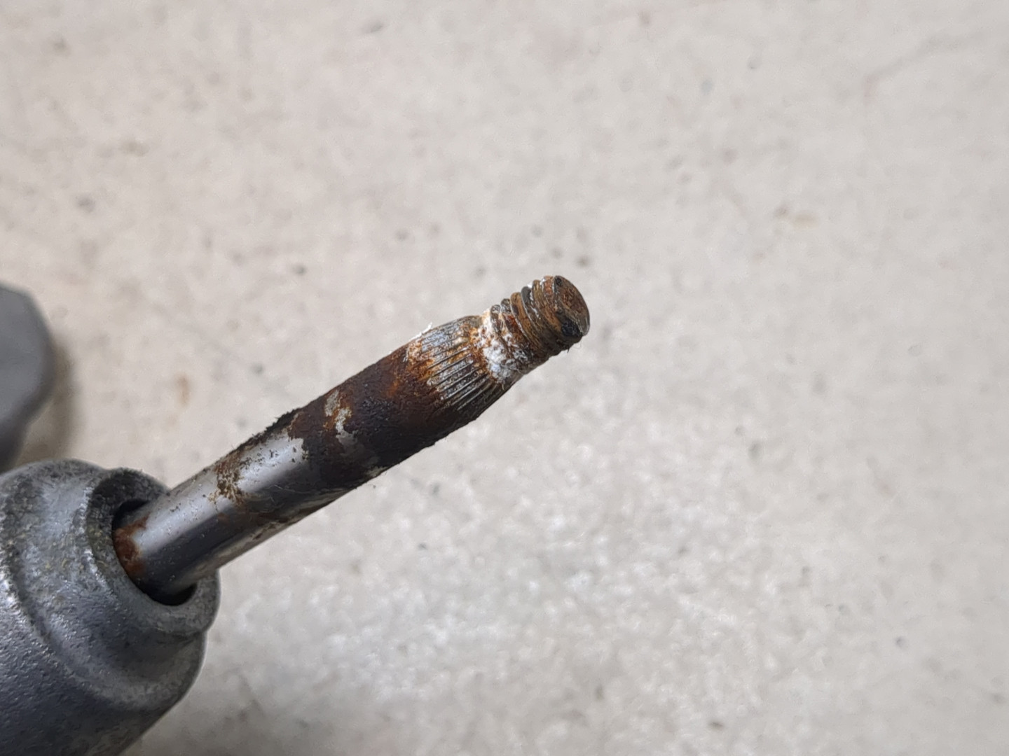 Моторчик стеклоочистителя задний