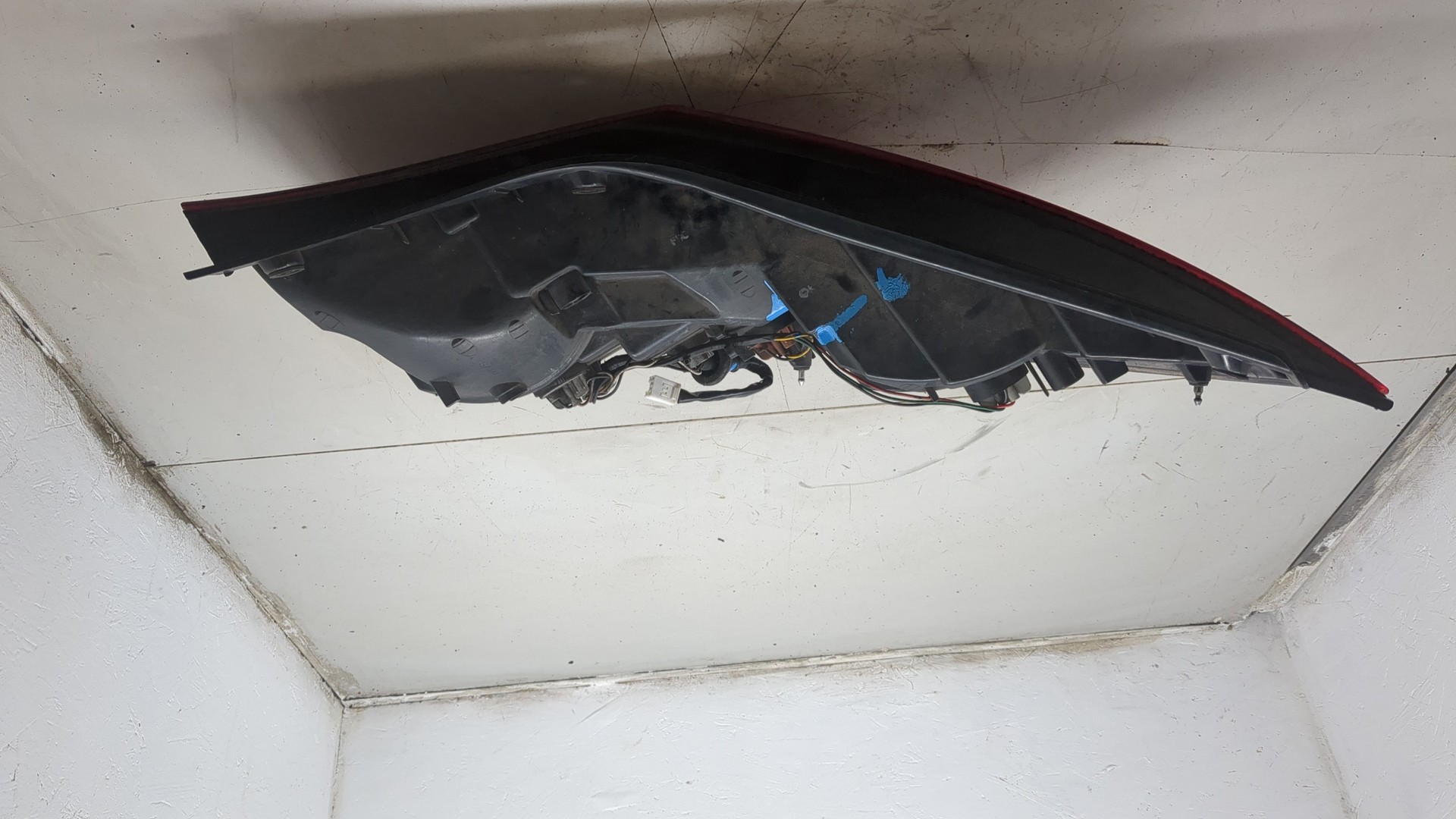 Фонарь задний левый