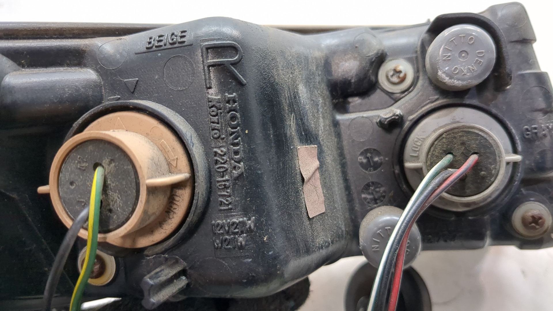 Фонарь задний правый