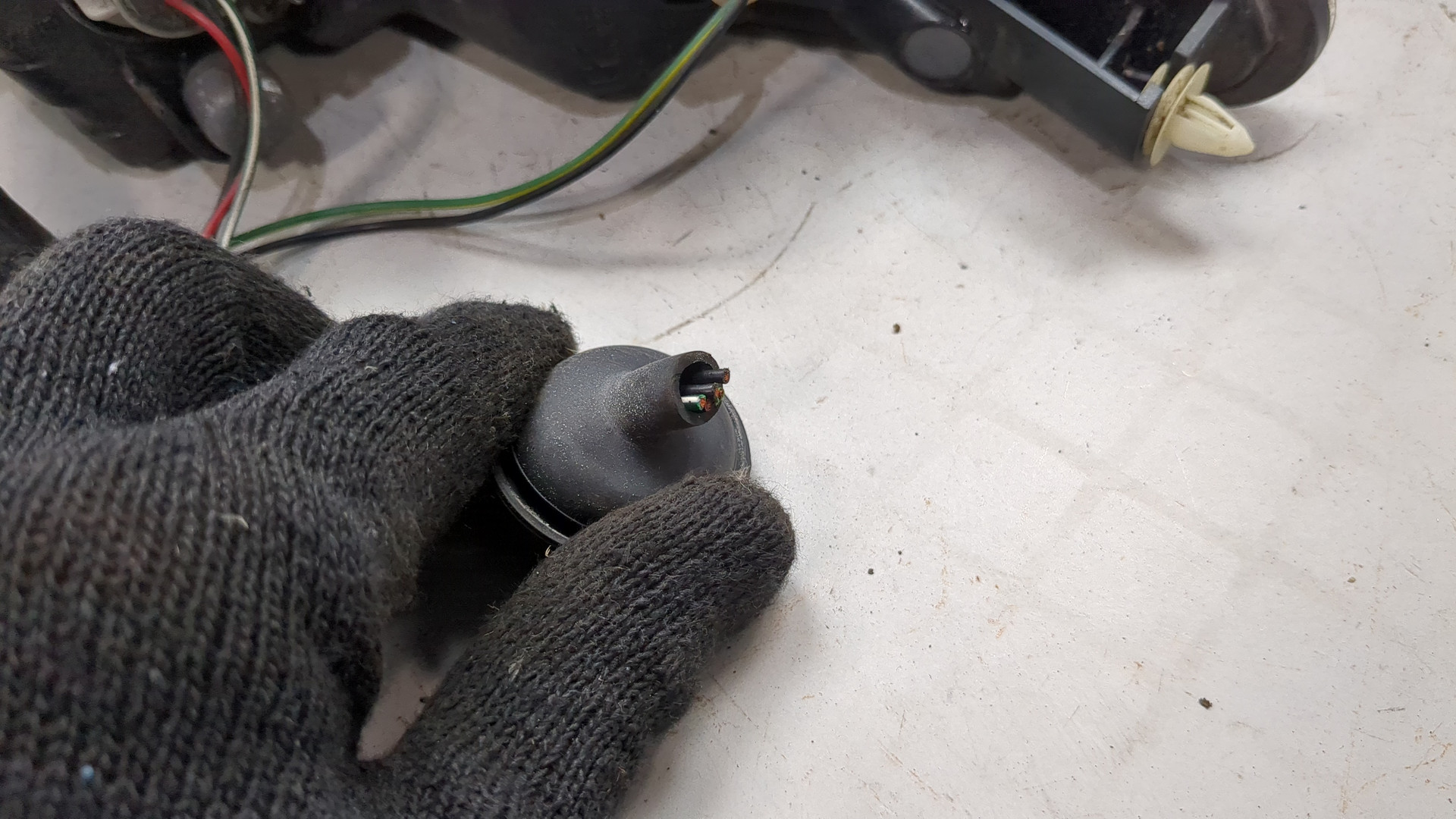 Фонарь задний правый