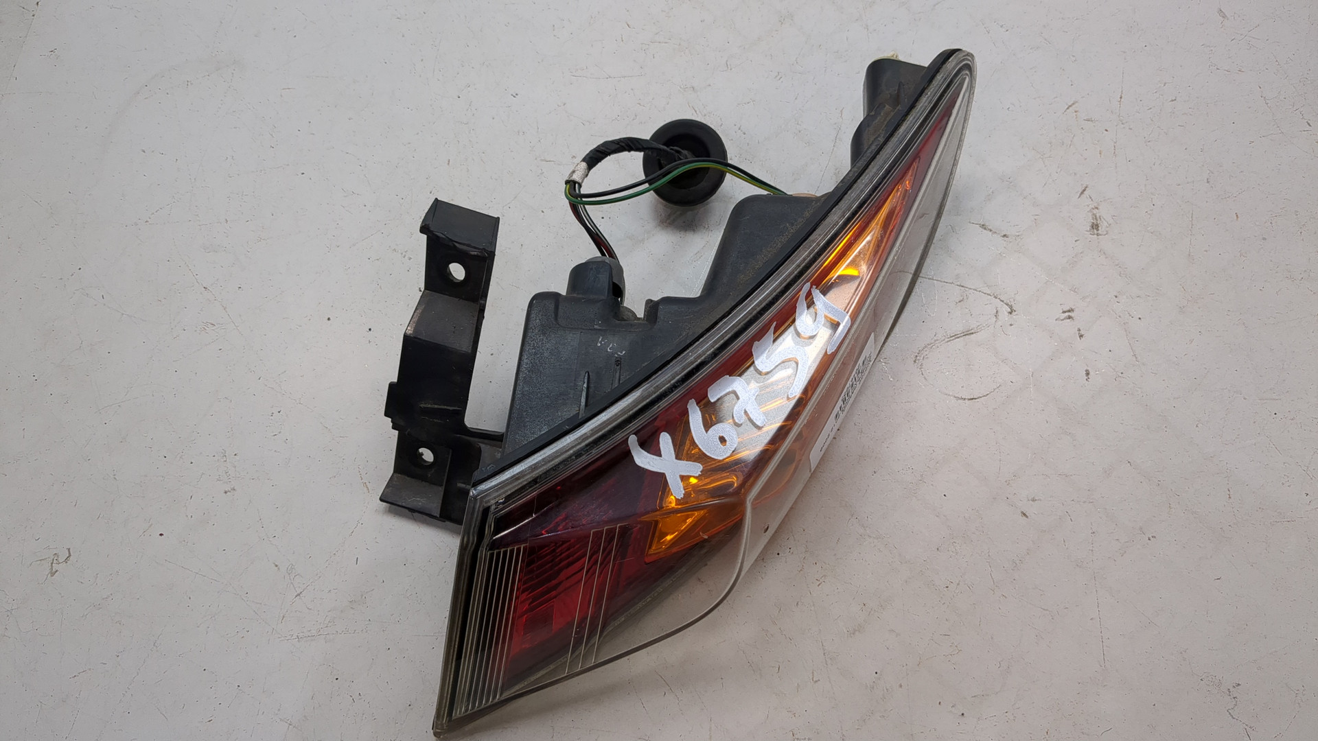 Фонарь задний правый