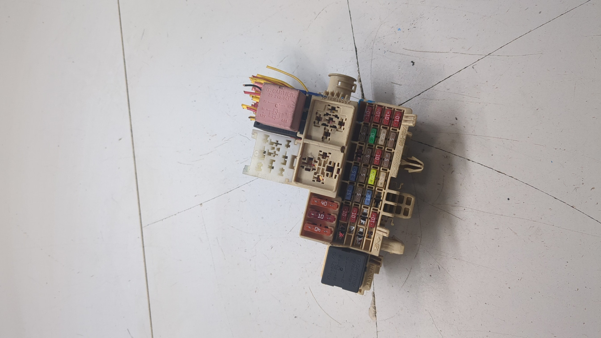 Блок предохранителей