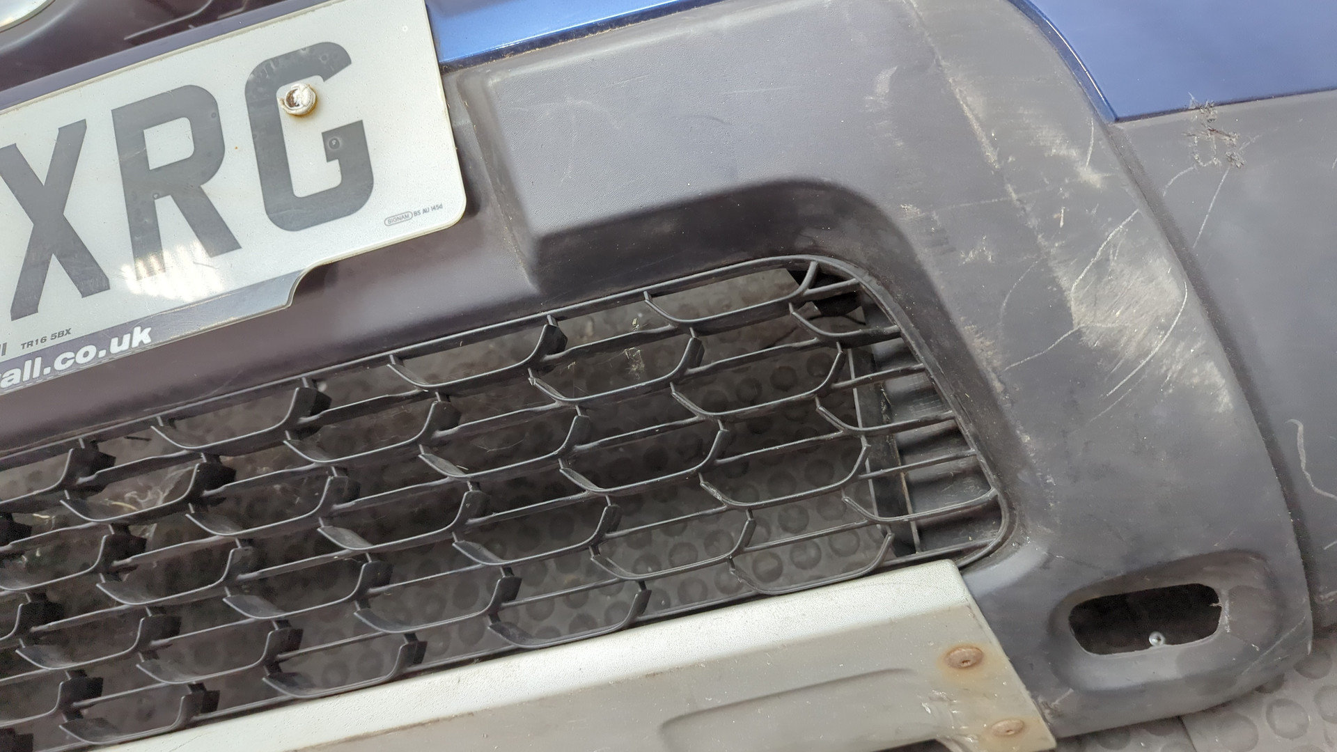 Бампер передний