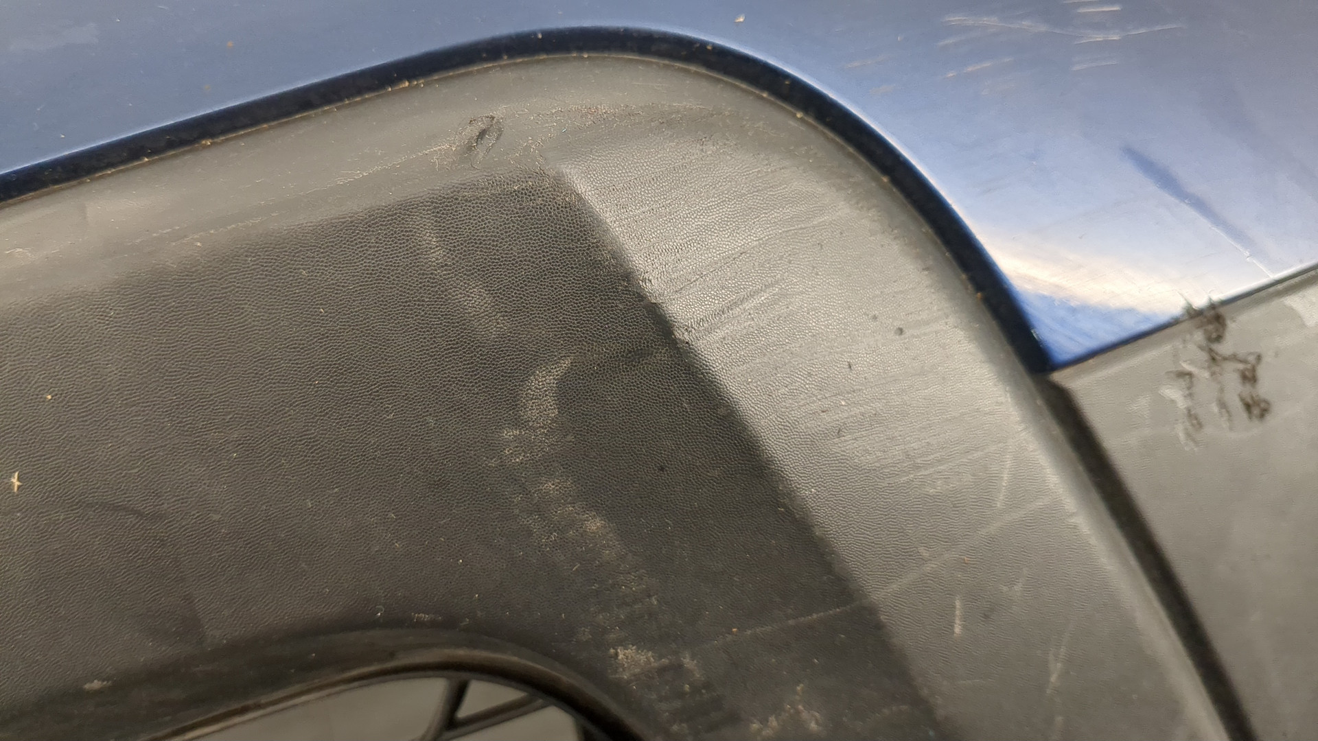 Бампер передний