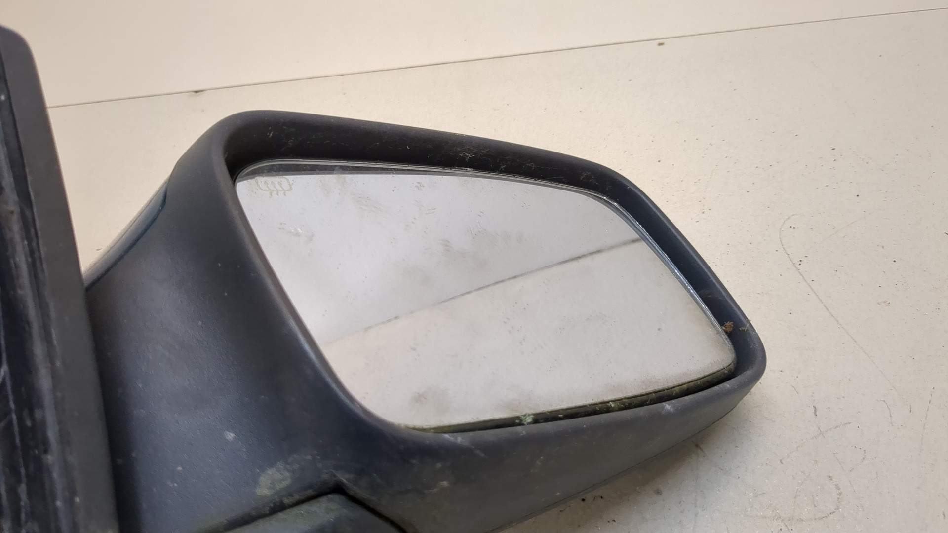 Зеркало правое электрическое