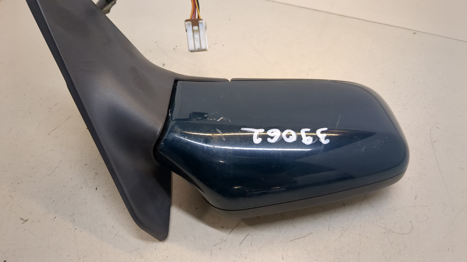 Зеркало правое электрическое