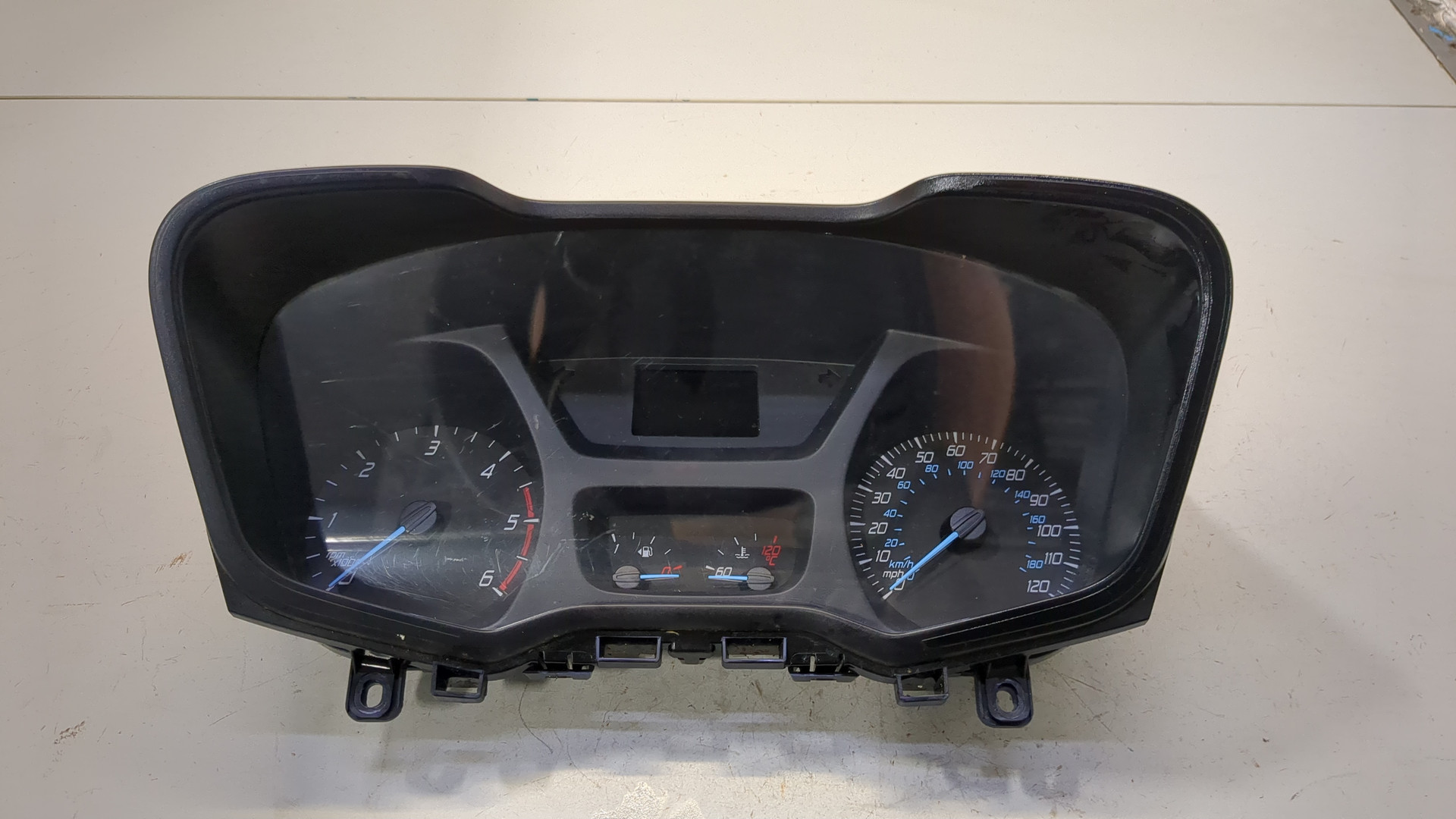 Панель приборов