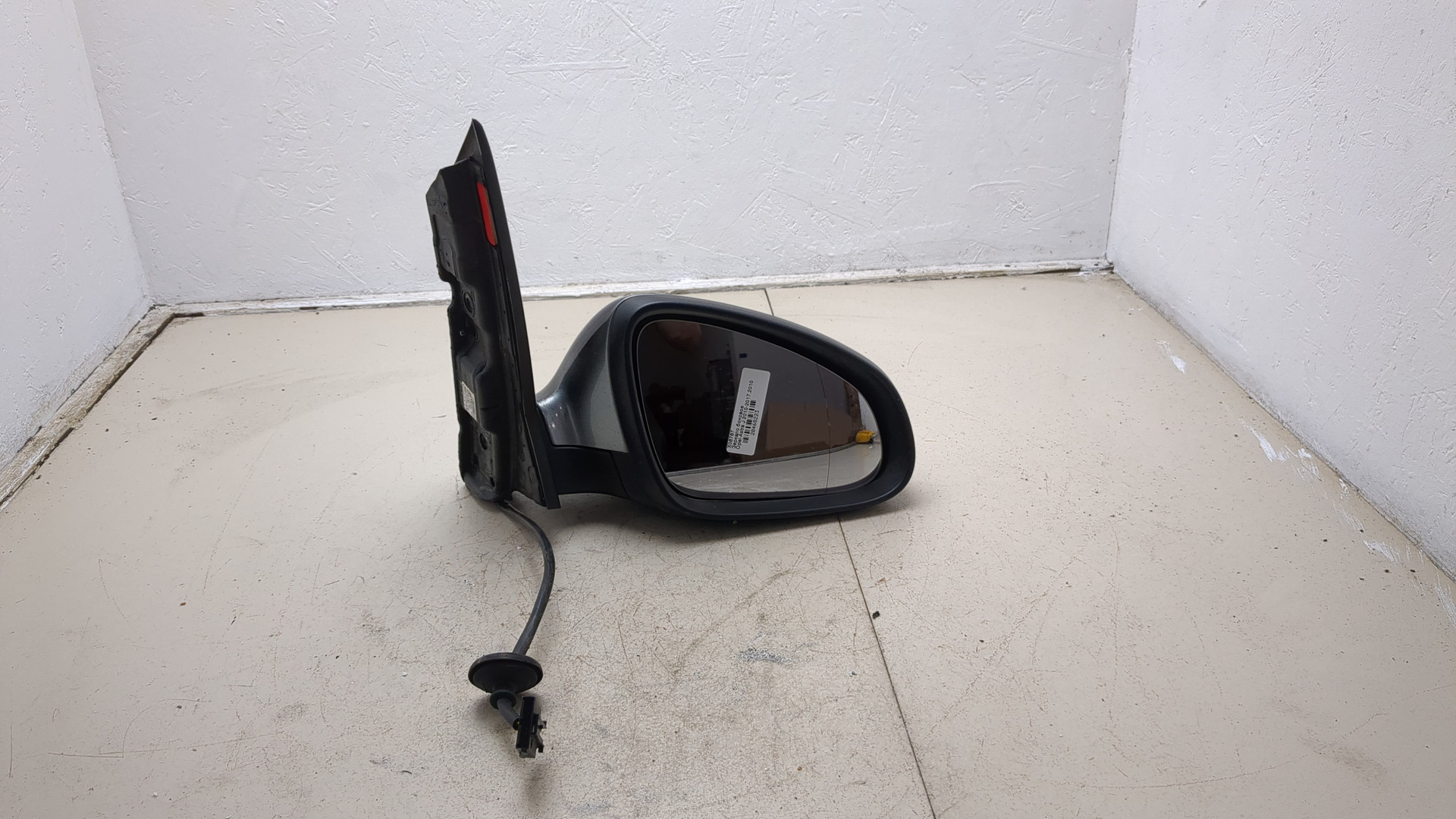 Зеркало правое электрическое