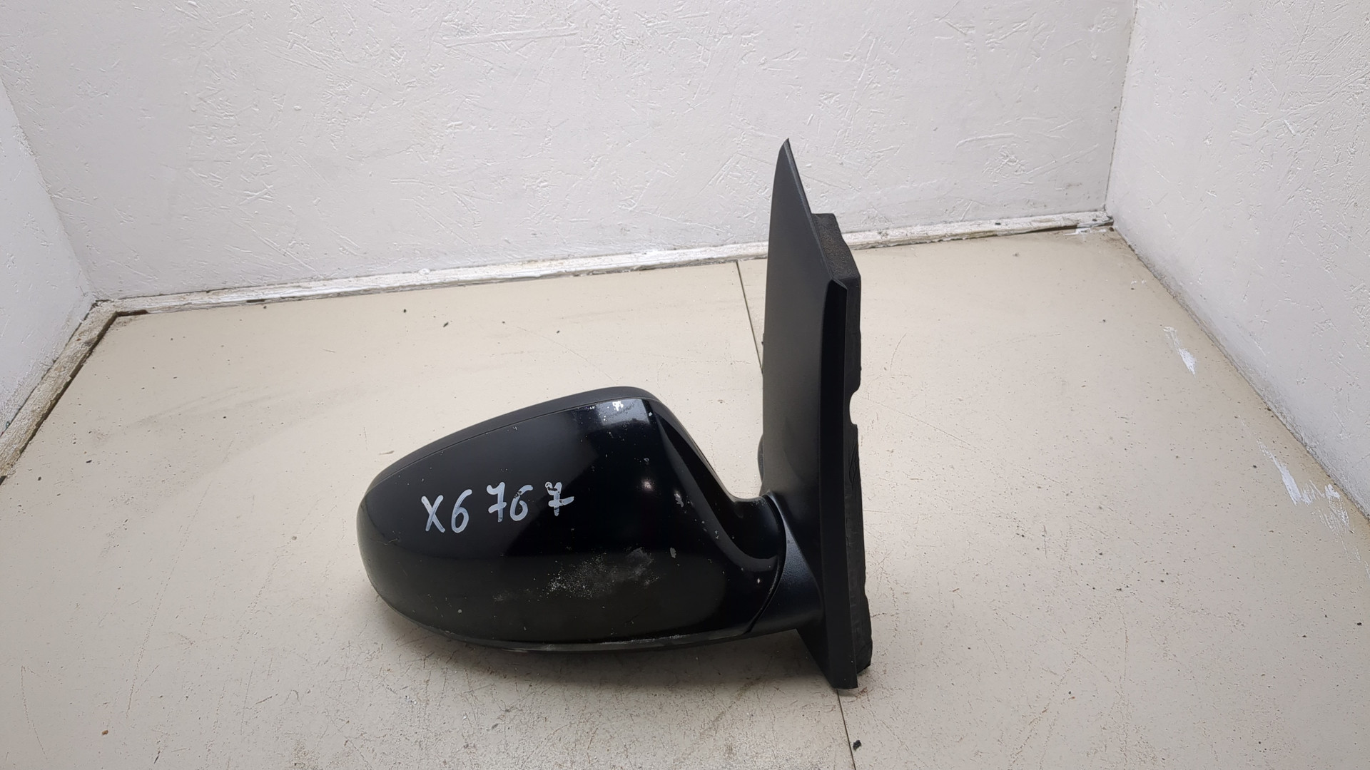 Зеркало правое электрическое