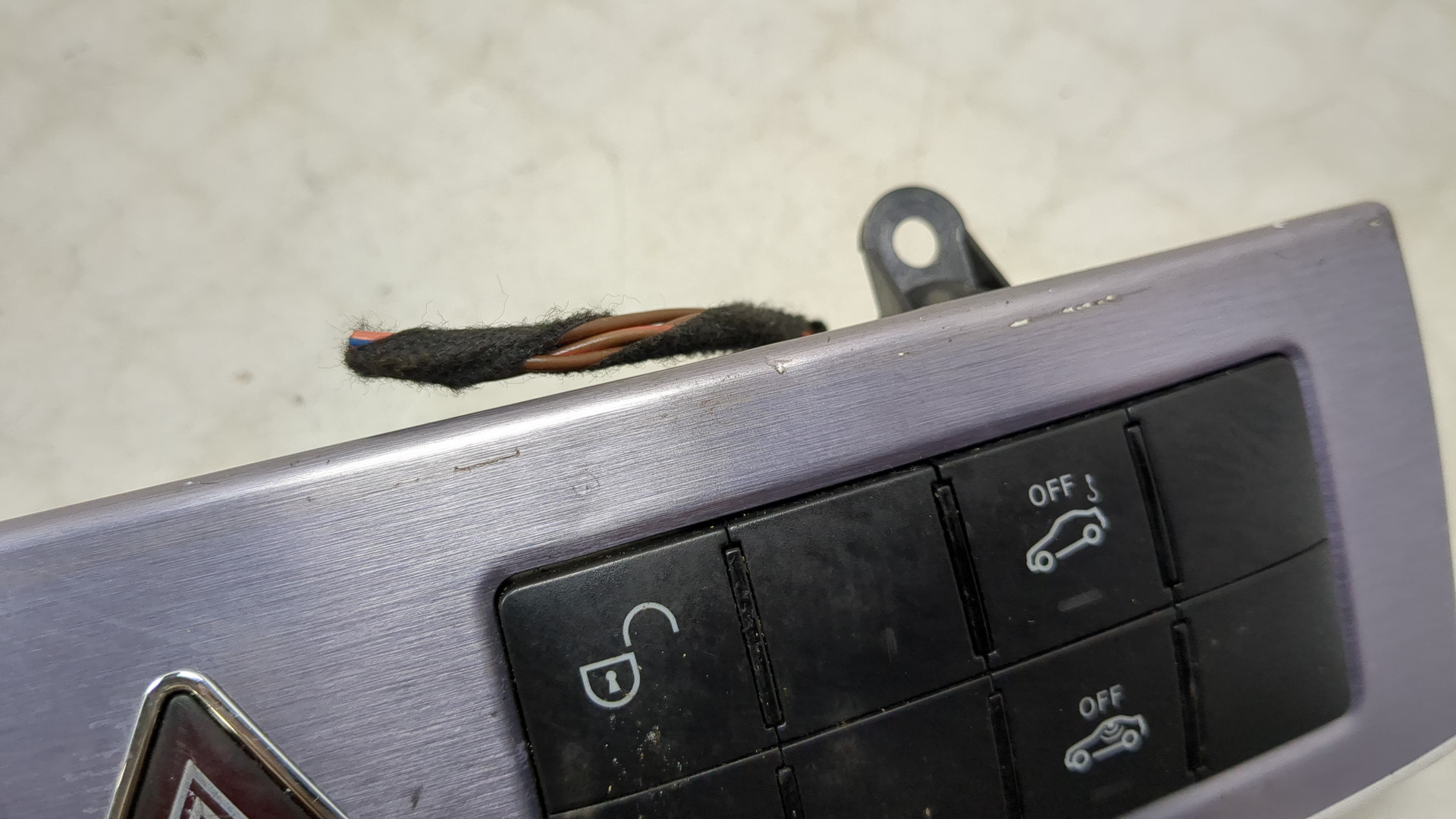 Кнопка аварийной остановки