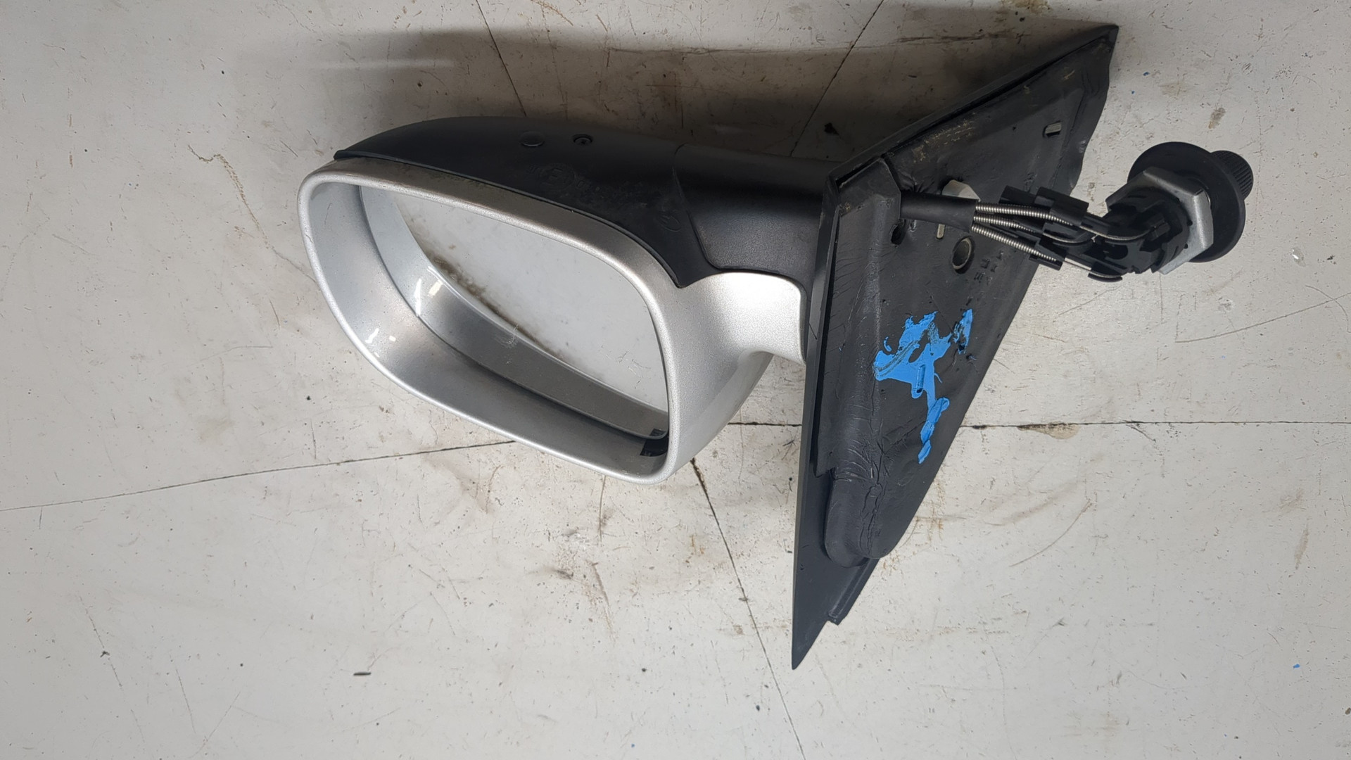 Зеркало правое электрическое