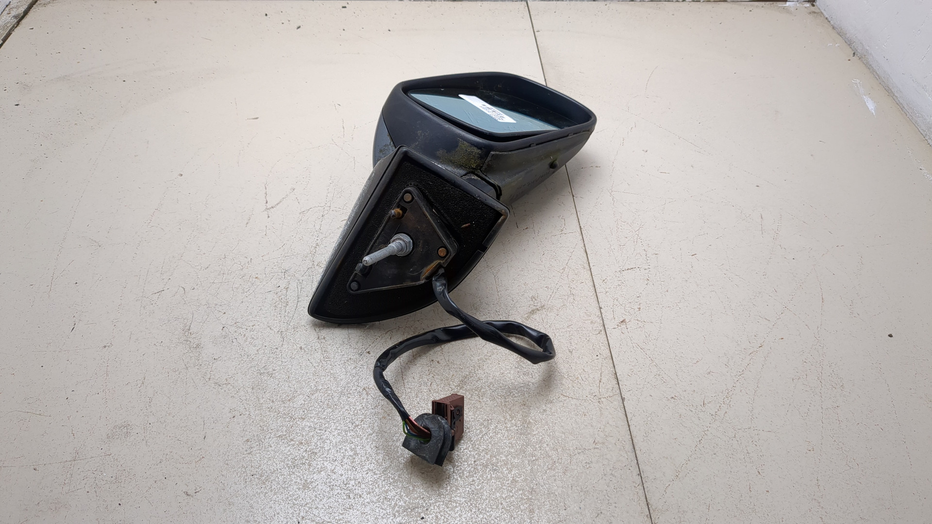 Зеркало правое электрическое