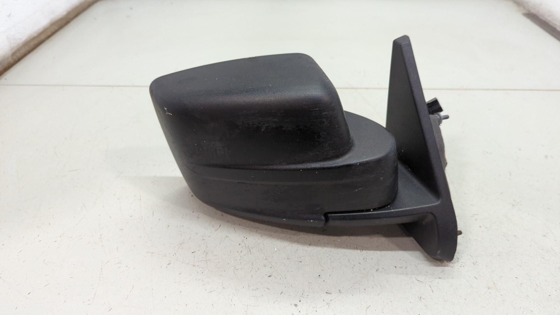 Зеркало правое электрическое