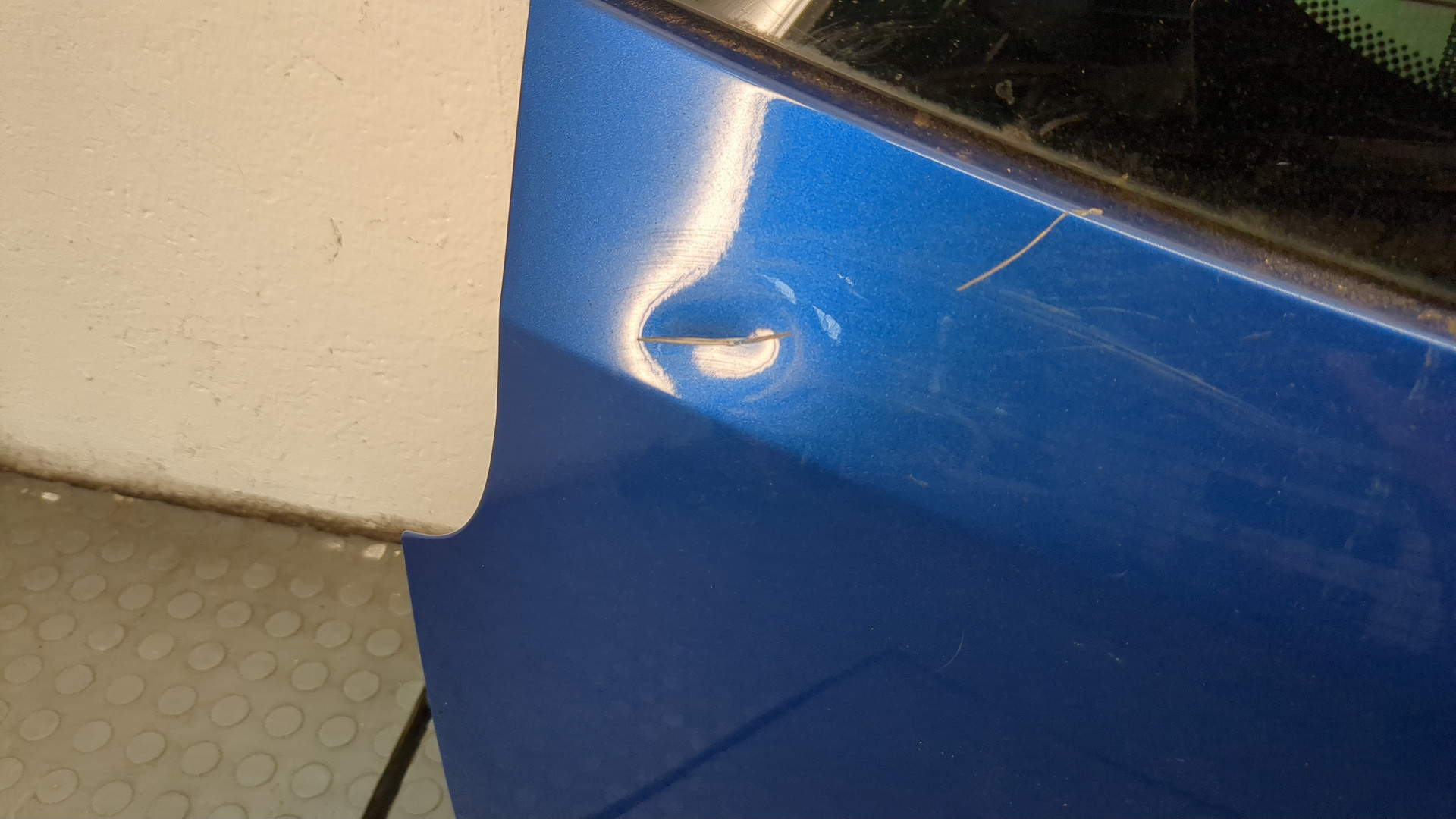 Дверь багажника