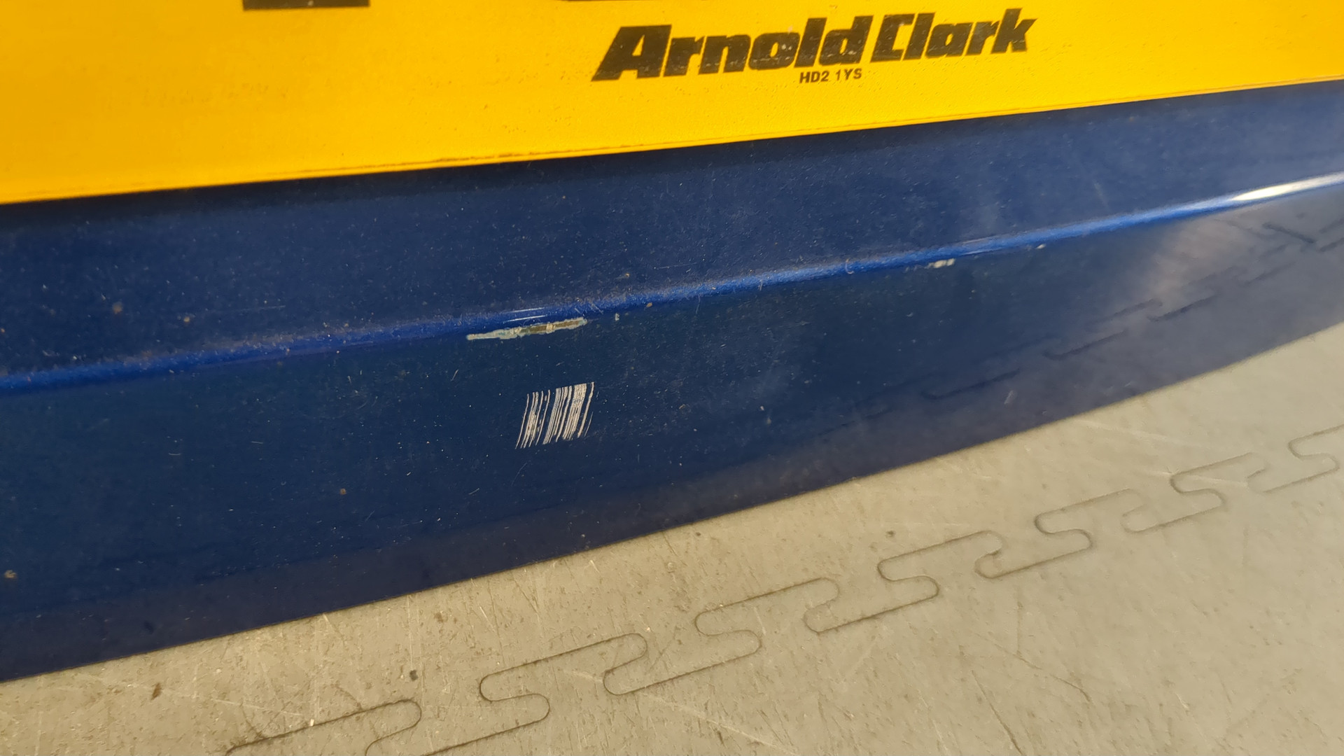 Дверь багажника