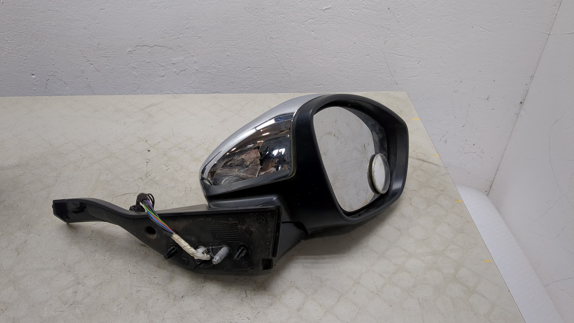 Зеркало правое электрическое