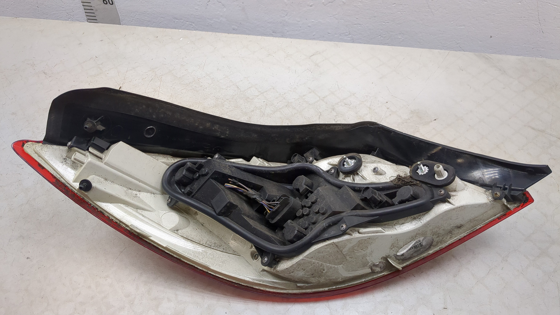 Фонарь задний правый