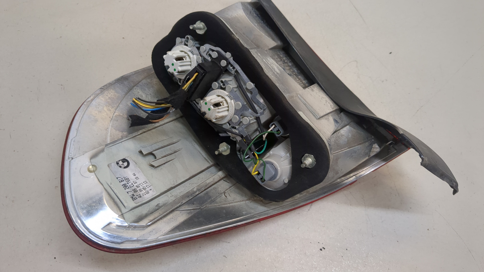 Фонарь задний правый