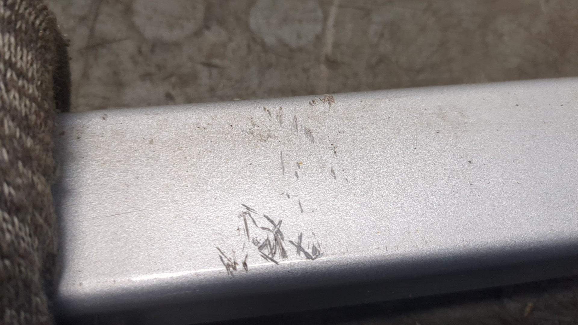 Рейлинг (релинг) левый (планка на крышу)