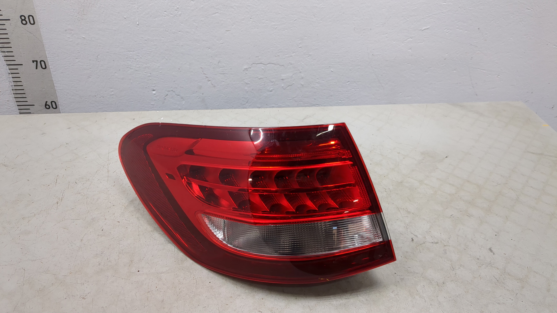 Фонарь задний левый