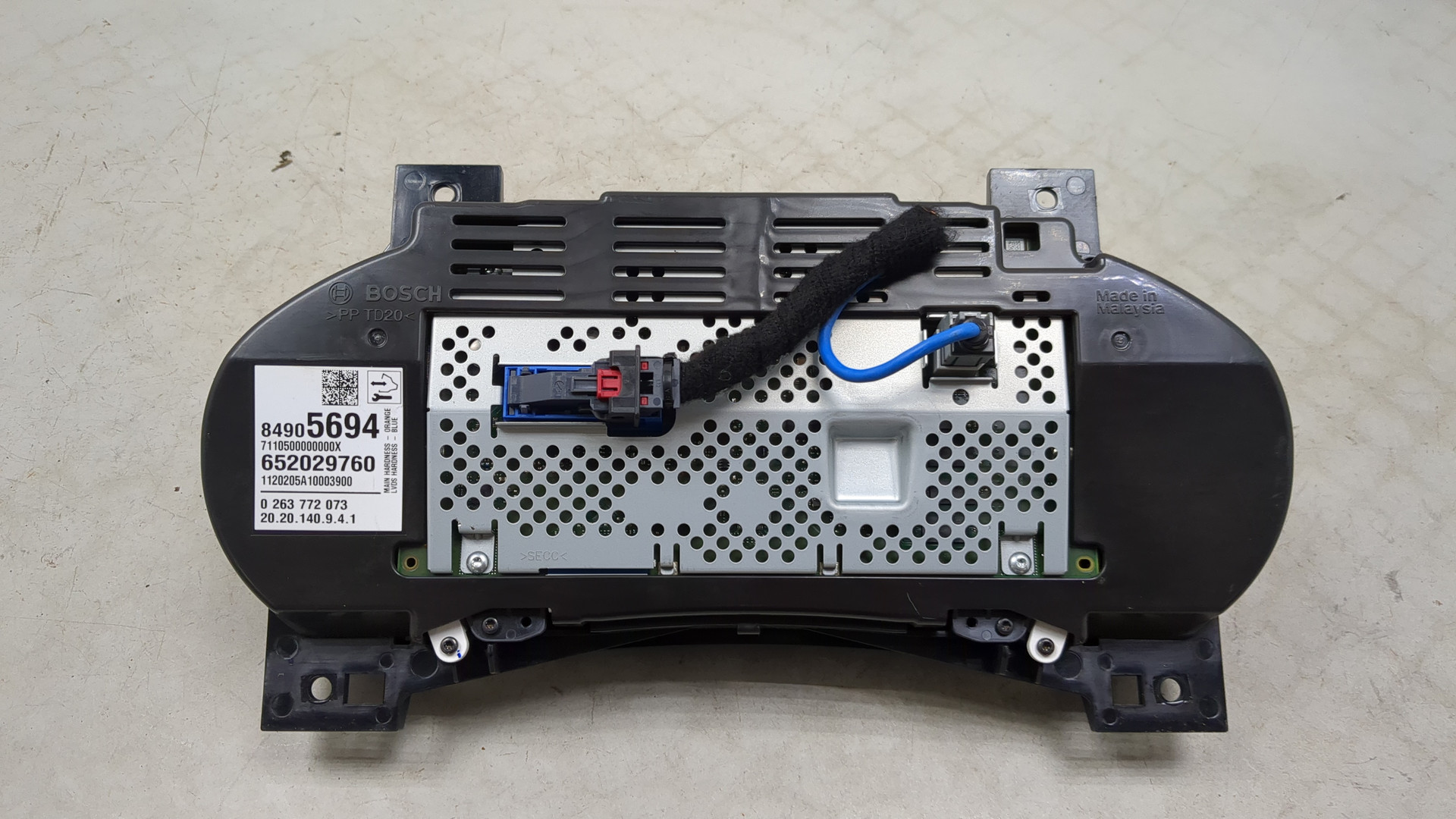 Панель приборов