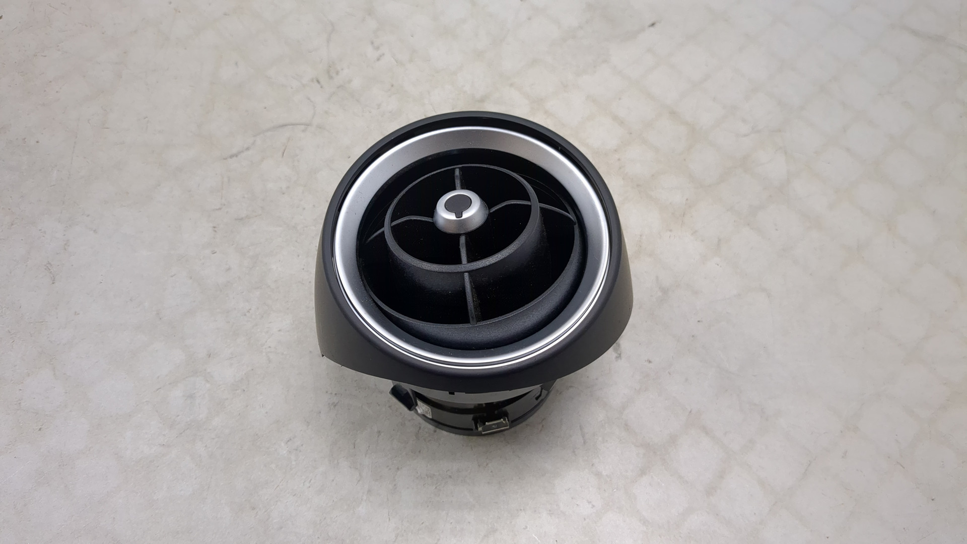 Дефлектор воздушный