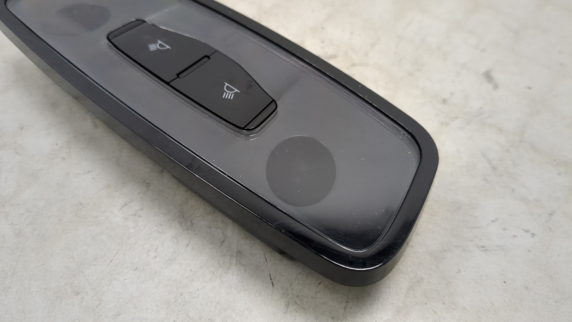 Плафон салонный