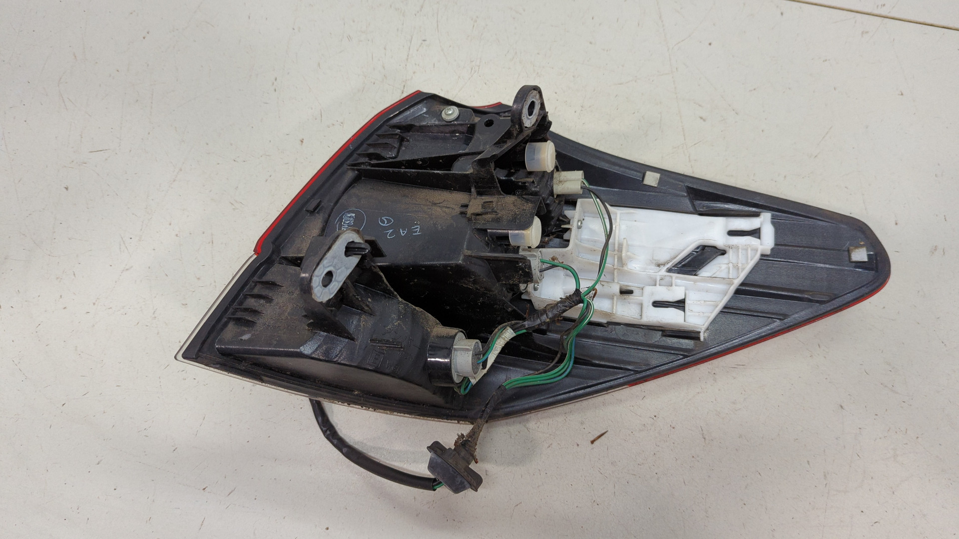 Фонарь задний левый