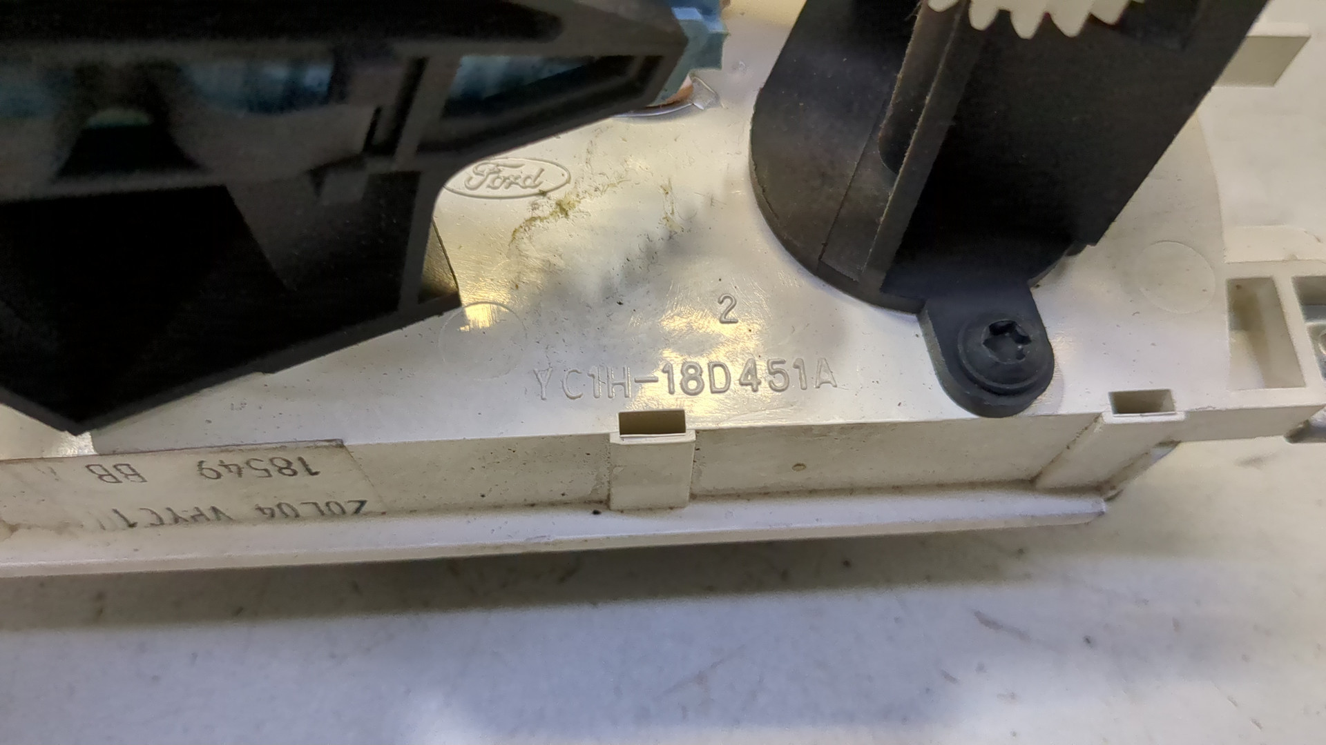 Переключатель отопителя