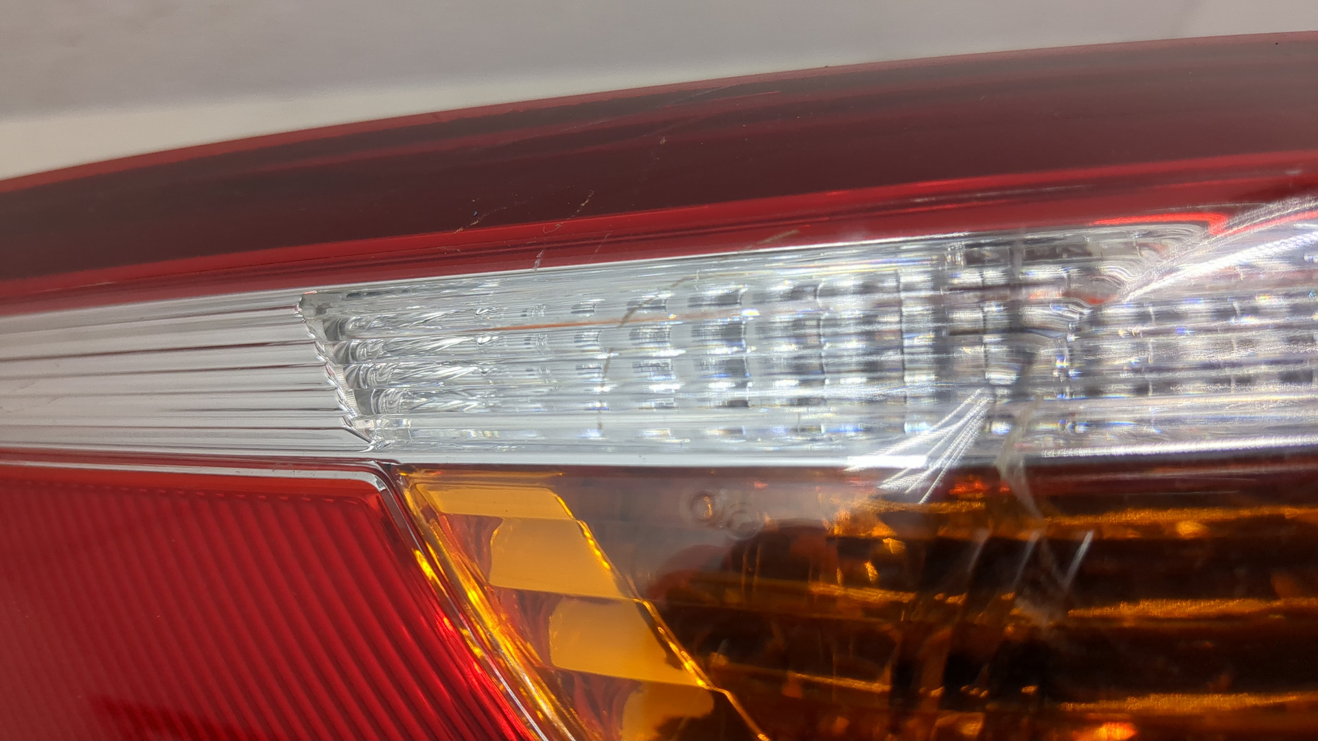 Фонарь задний левый