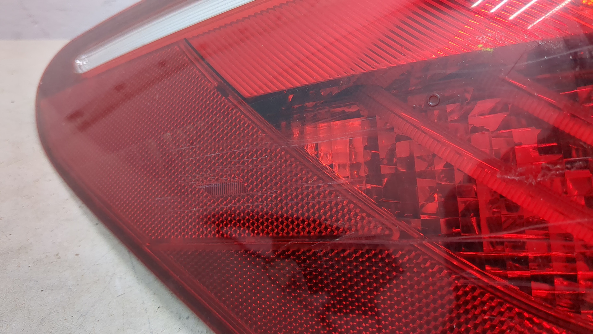 Фонарь задний левый