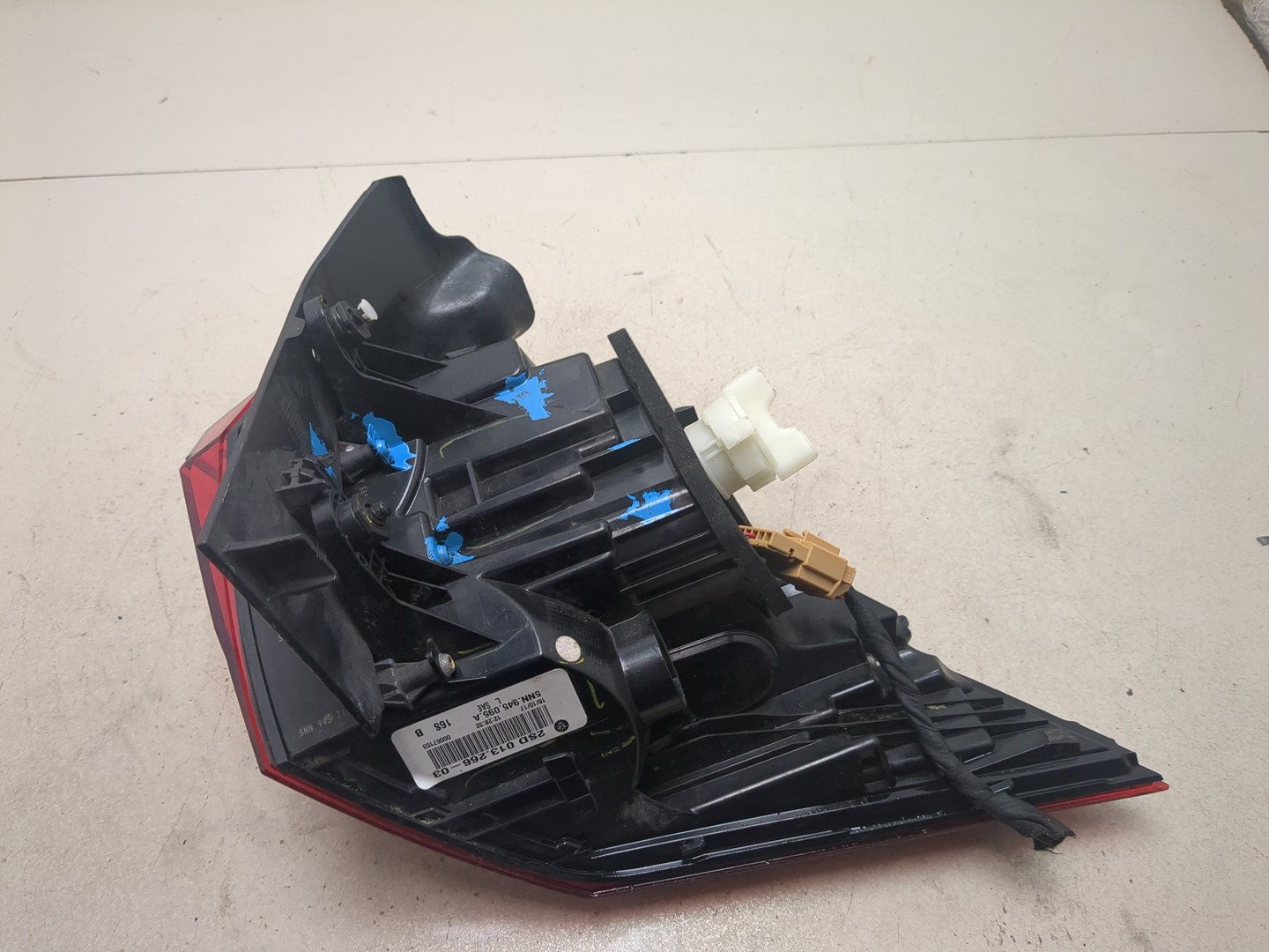 Фонарь задний правый