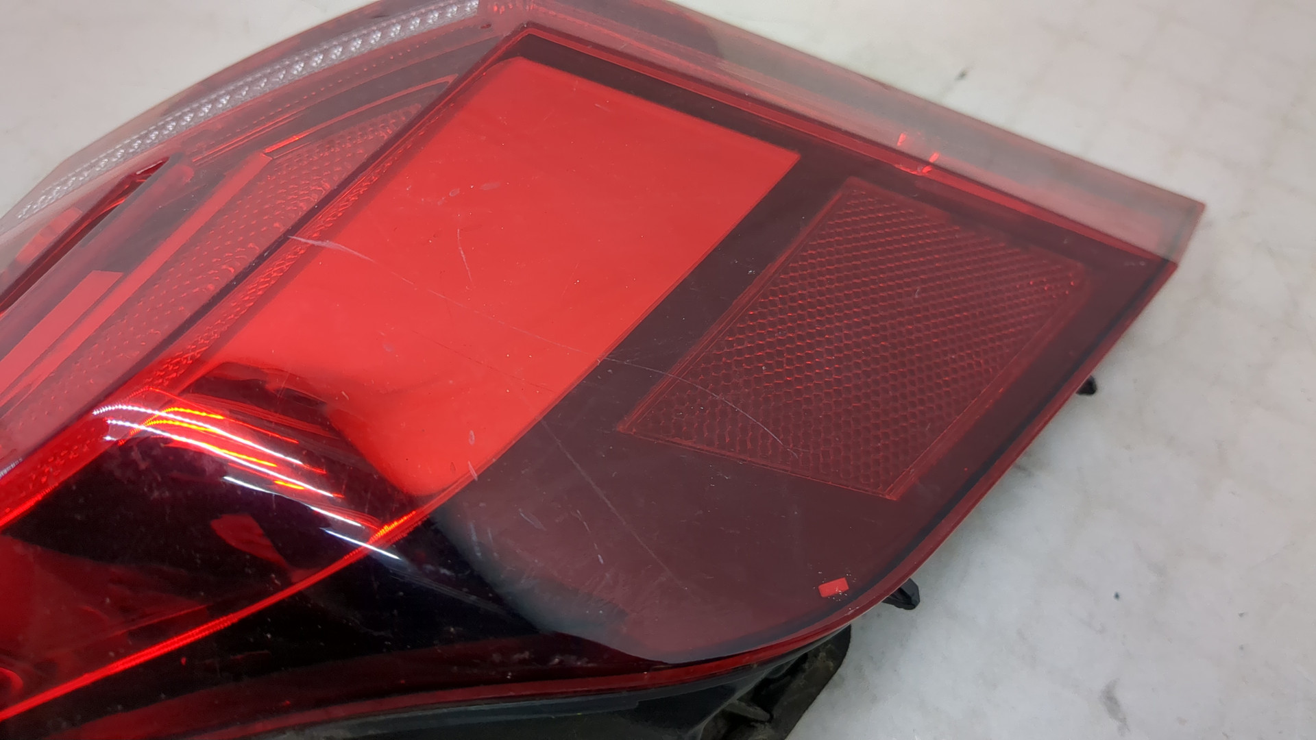 Фонарь задний правый