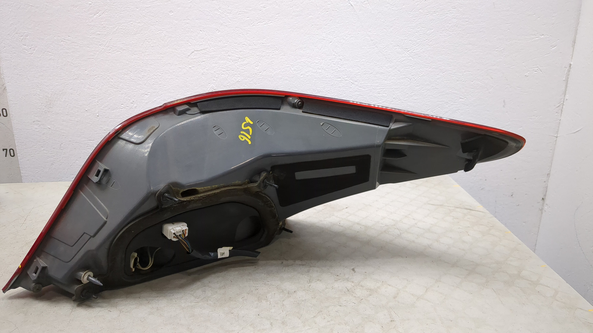 Фонарь задний левый