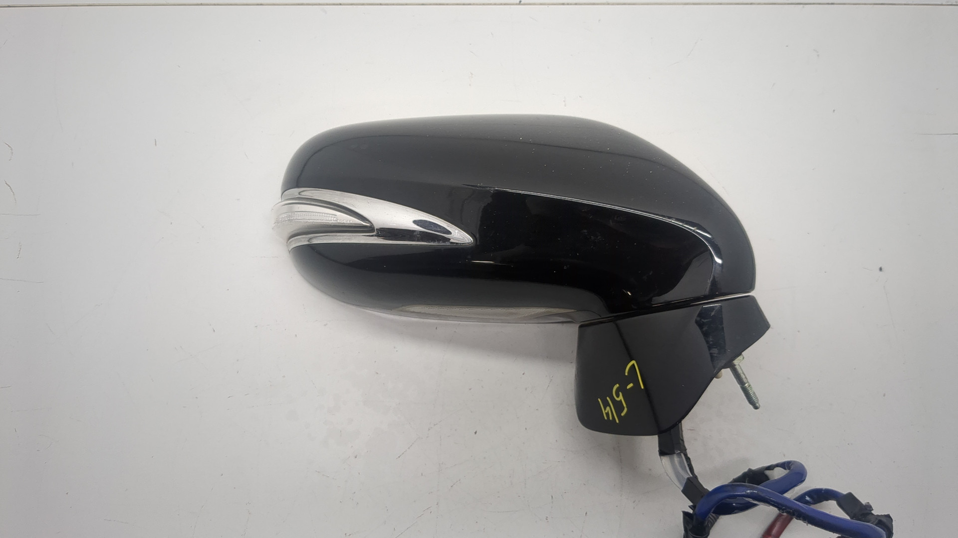 Зеркало правое электрическое