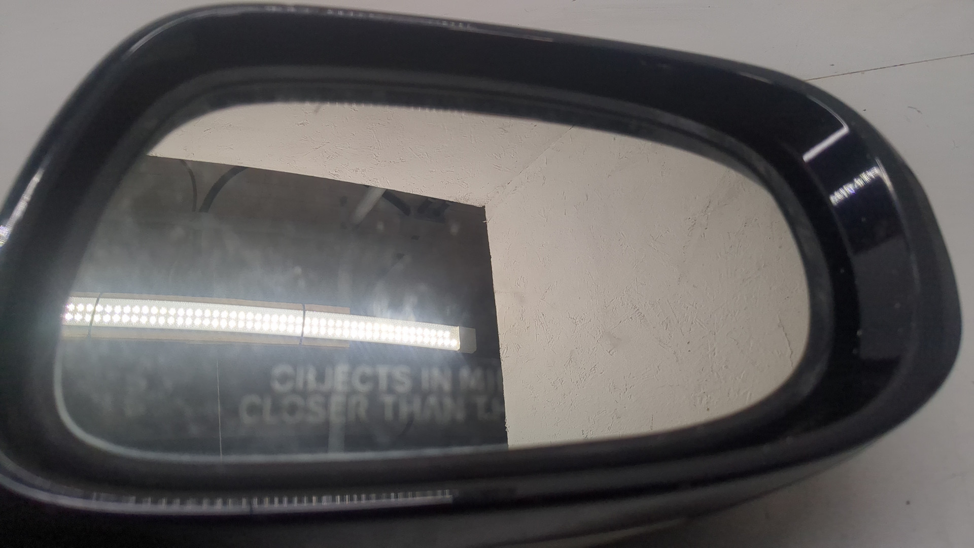 Зеркало правое электрическое